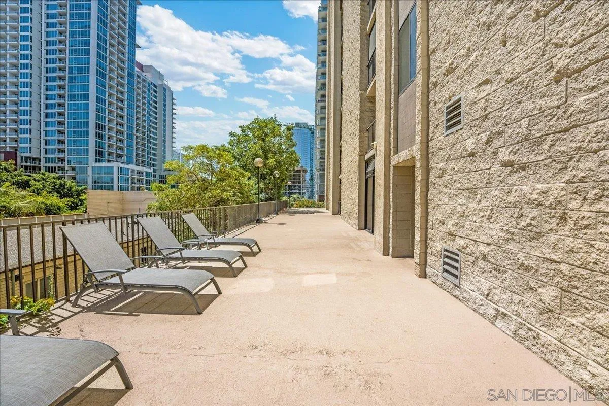 Photo #18: 250042870 Listing: Photo #18