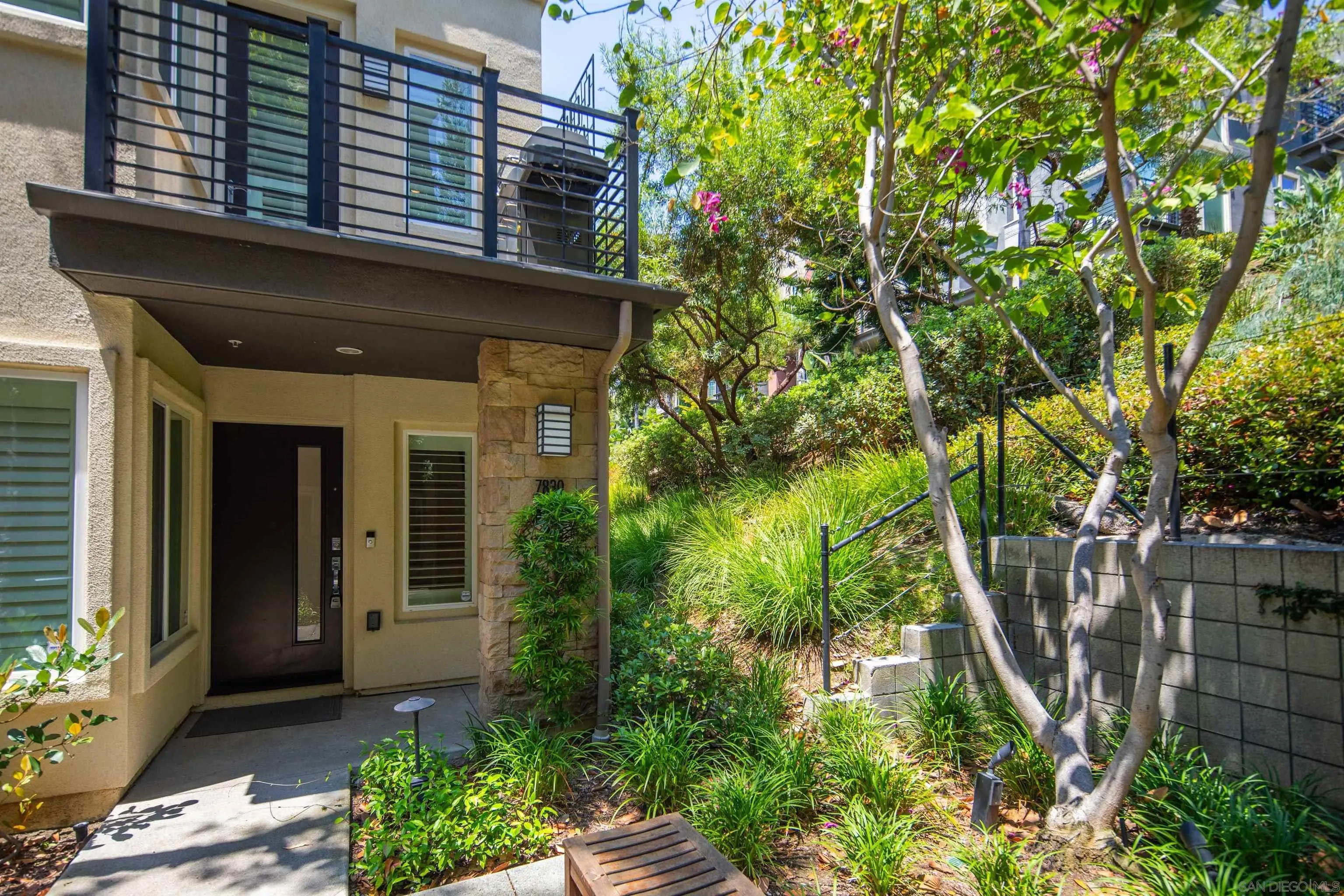 Photo #4: 250042874 Listing: Photo #4