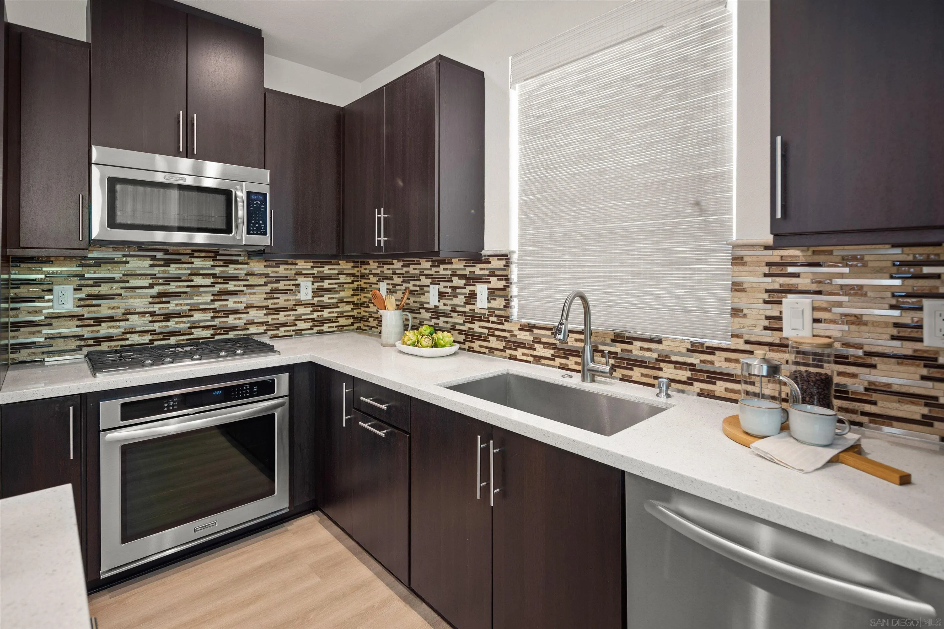 Photo #13: 250042874 Listing: Photo #13