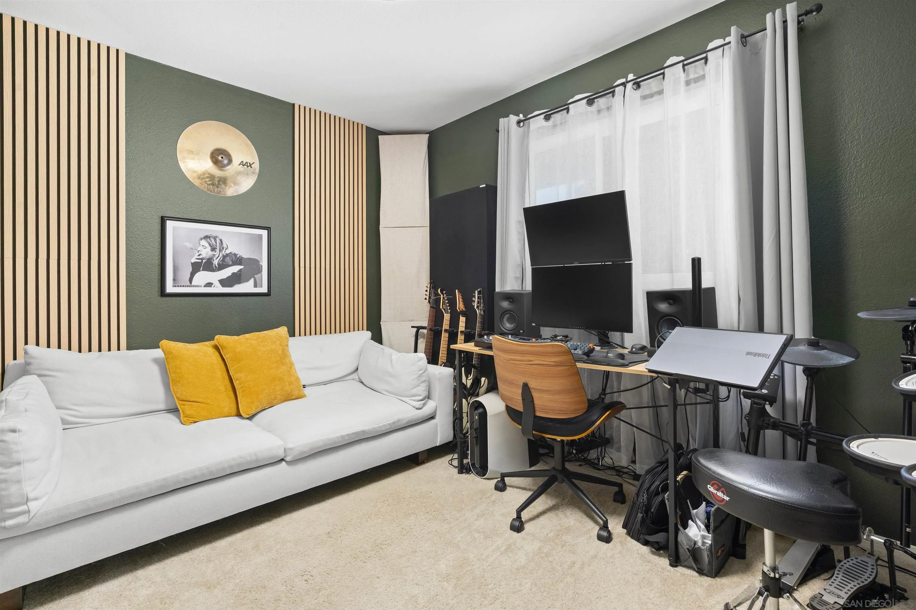 Photo #26: 250042876 Listing: Photo #26