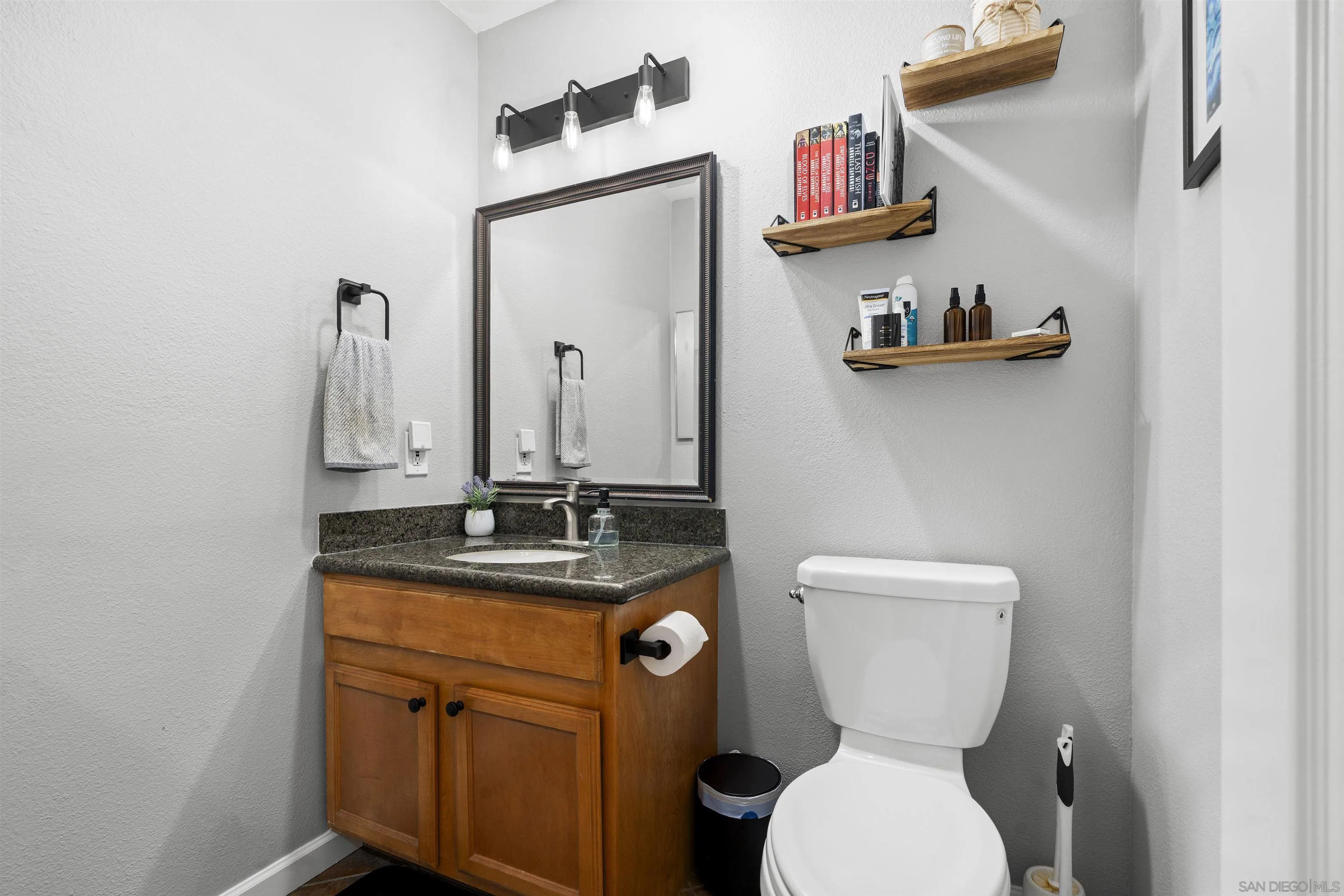 Photo #20: 250042876 Listing: Photo #20