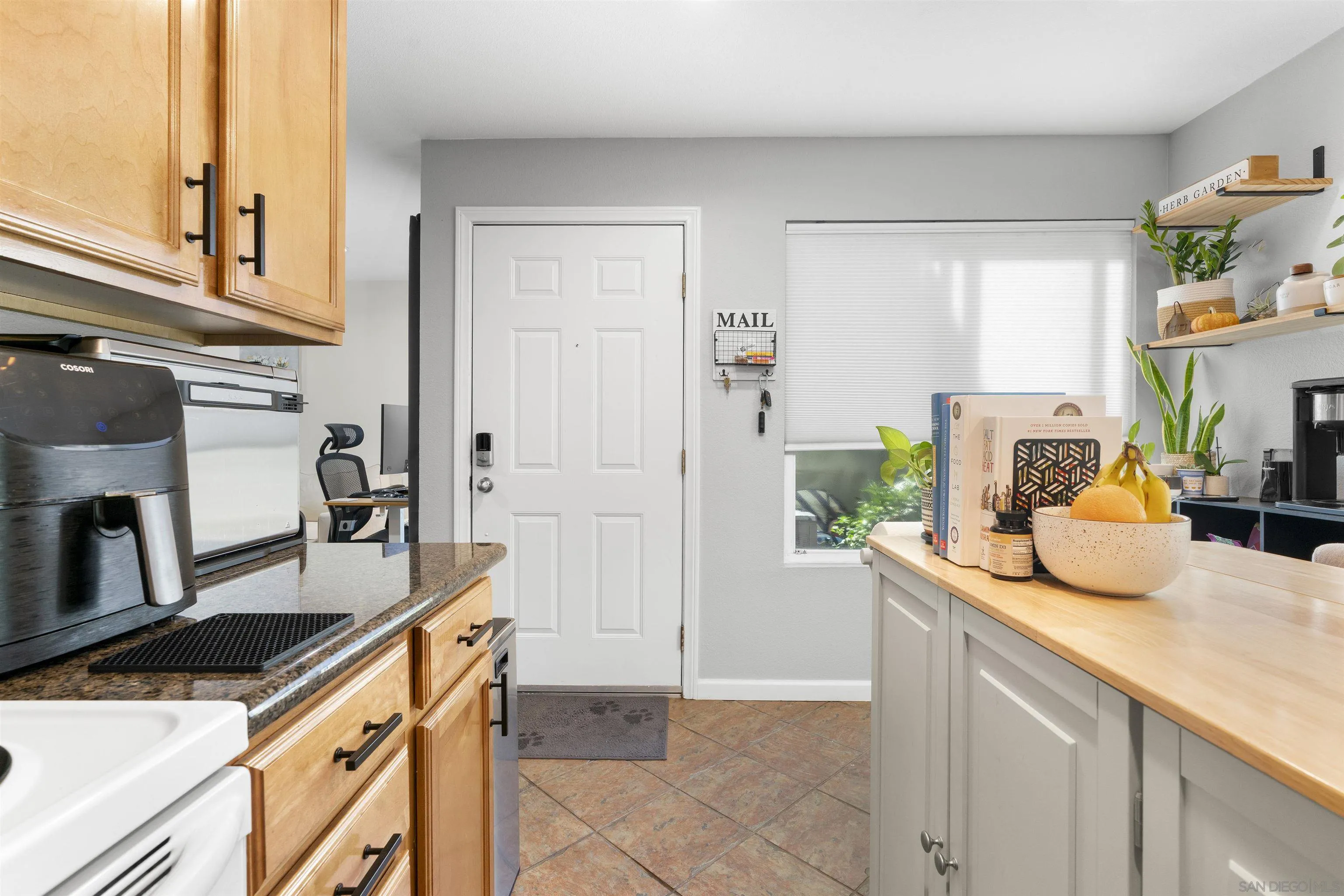 Photo #19: 250042876 Listing: Photo #19