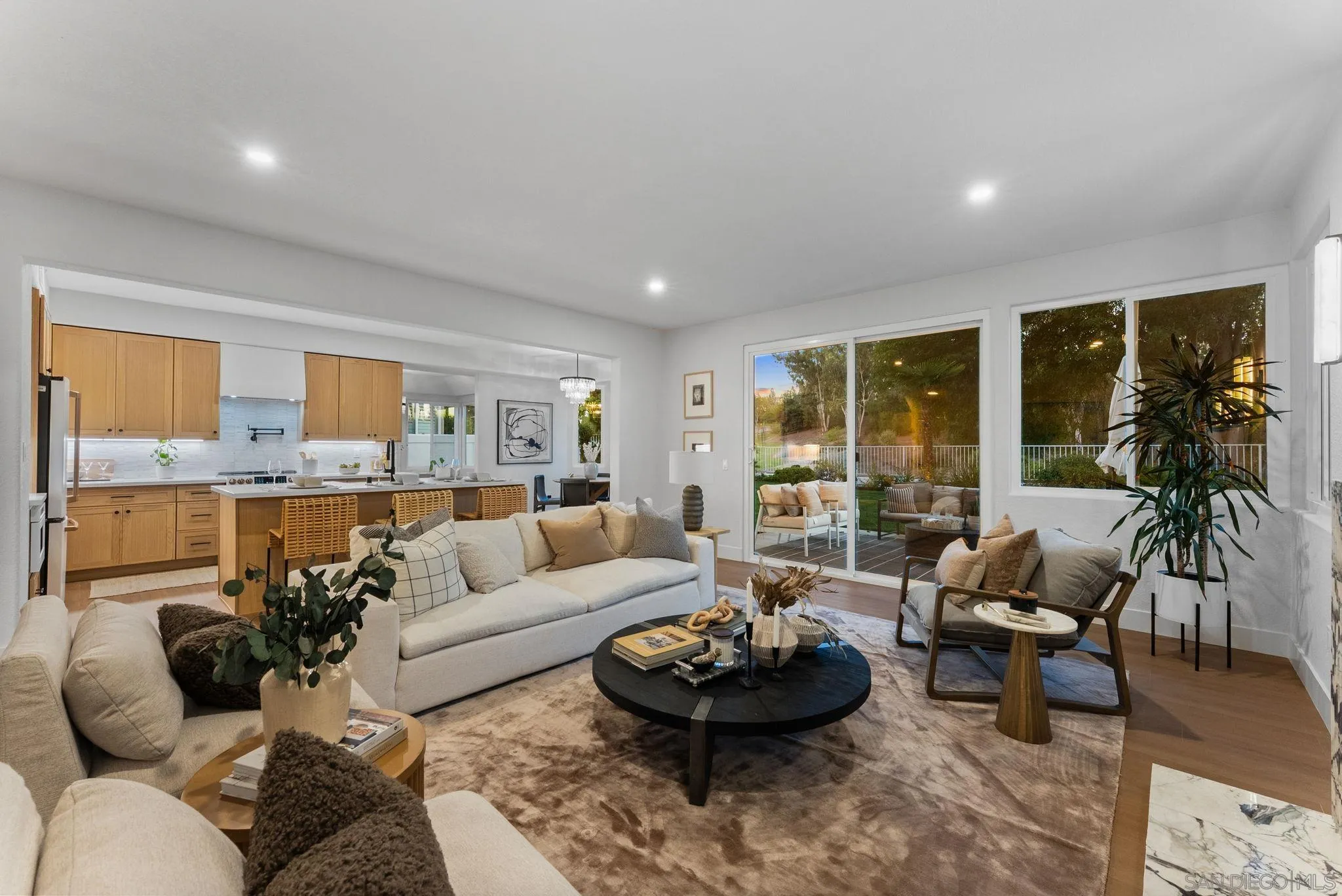 https://cdn.realtyfeed.com/cdn/127/250042882/5b2c919551ce580dfea25b4aab0d54e1.webp