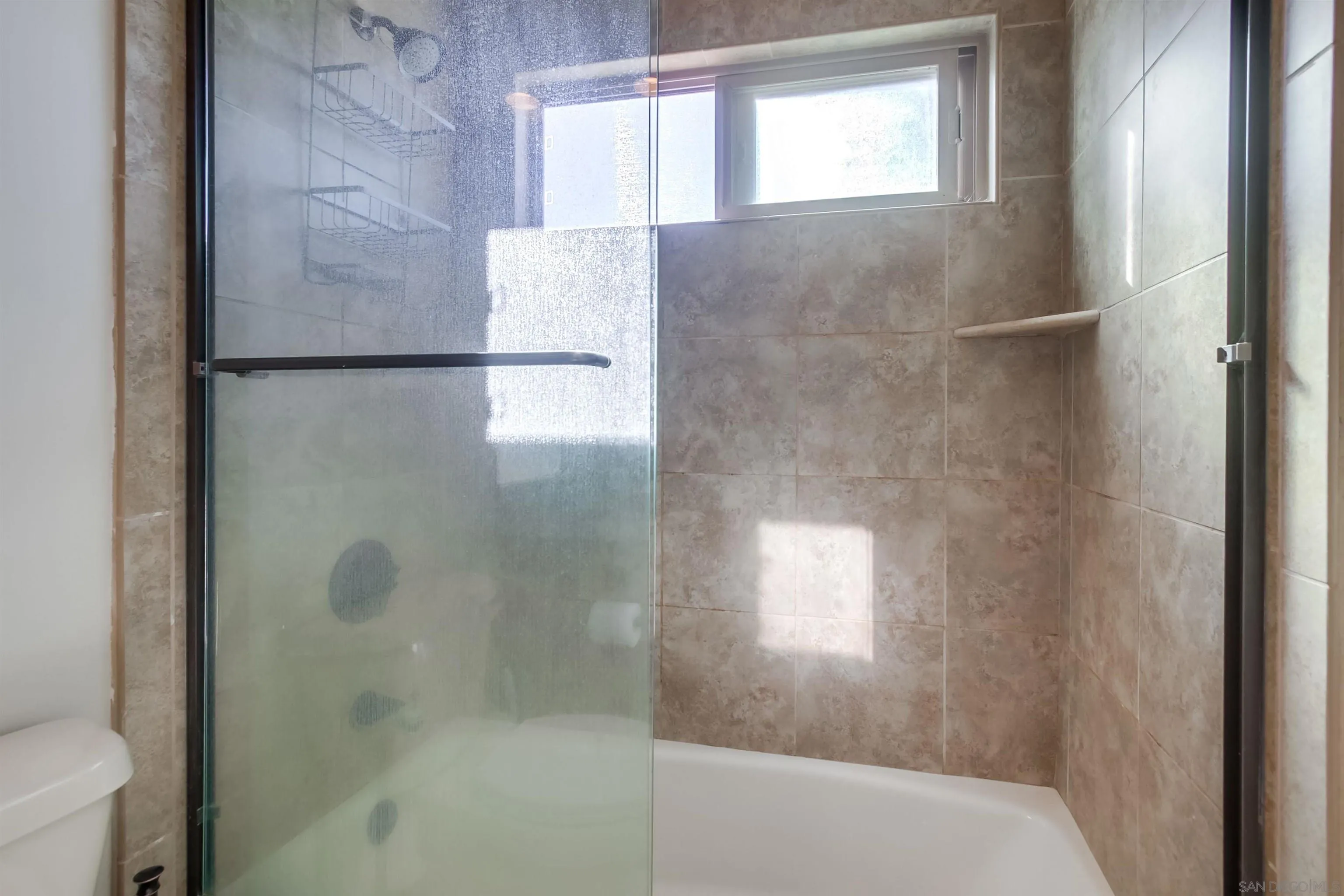 Photo #32: 250042888 Listing: Photo #32