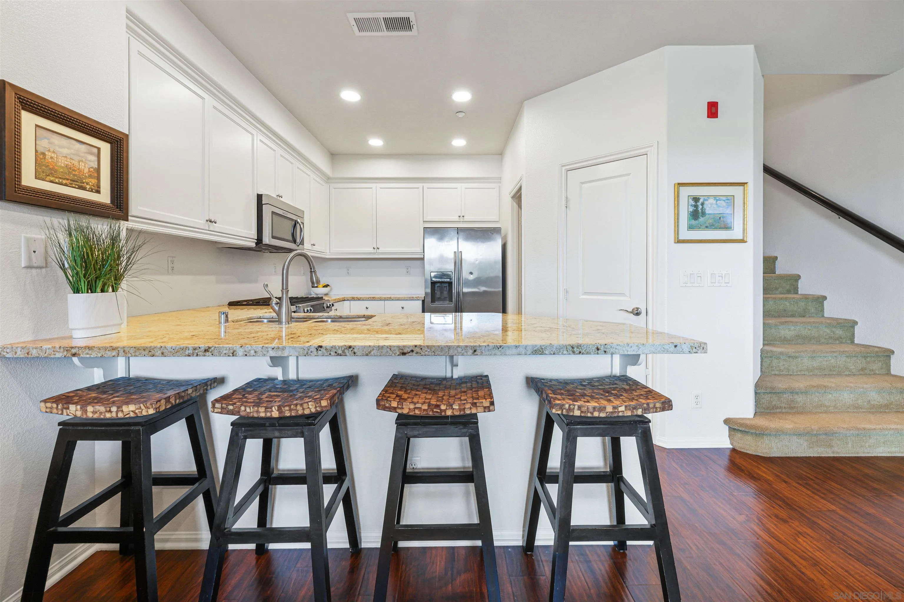 Photo #9: 250042891 Listing: Photo #9