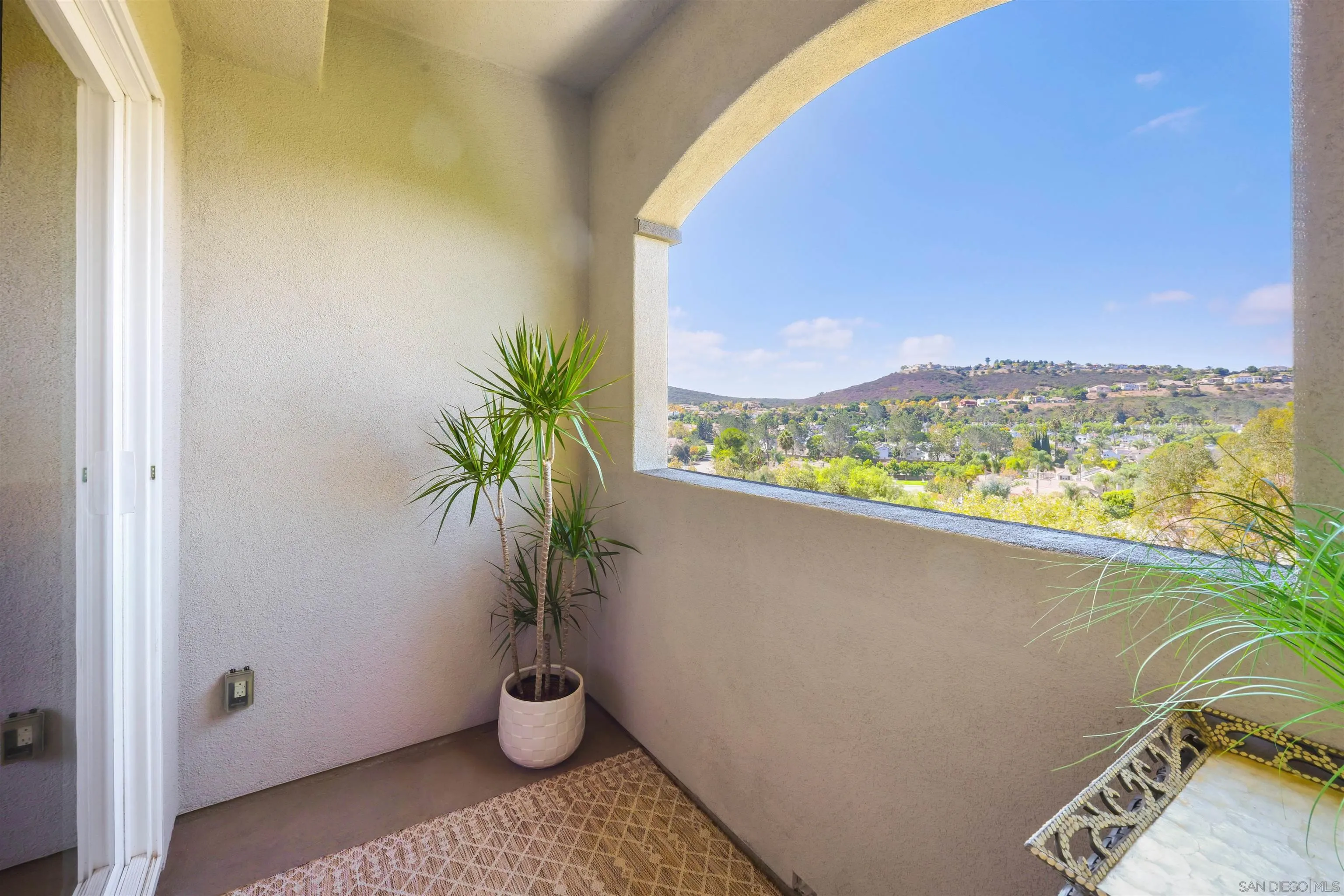 Photo #11: 250042891 Listing: Photo #11