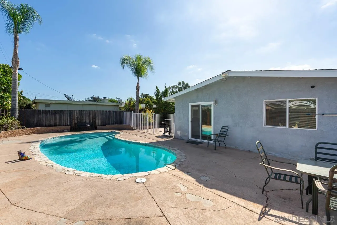 https://cdn.realtyfeed.com/cdn/127/250042906/a7e8d8861c3c6b65988fd48d458a9b4c.webp