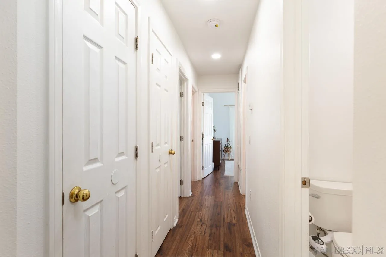 https://cdn.realtyfeed.com/cdn/127/250042906/f55b3662f16cade3520ab7880f668560.webp