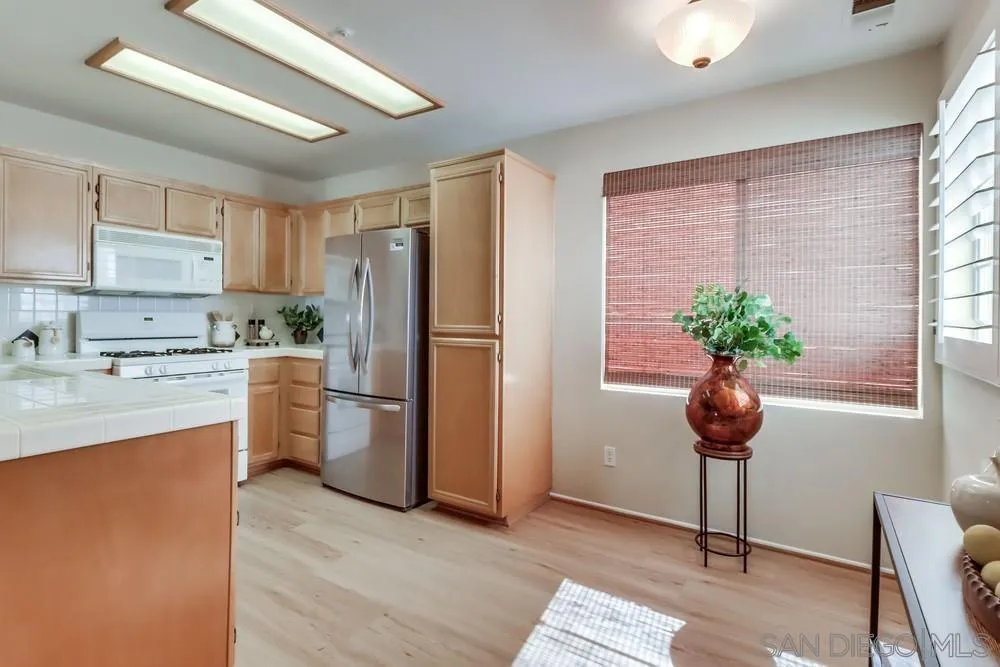 Photo #15: 250042907 Listing: Photo #15