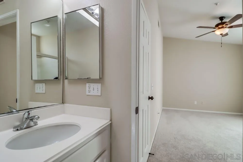 Photo #32: 250042907 Listing: Photo #32