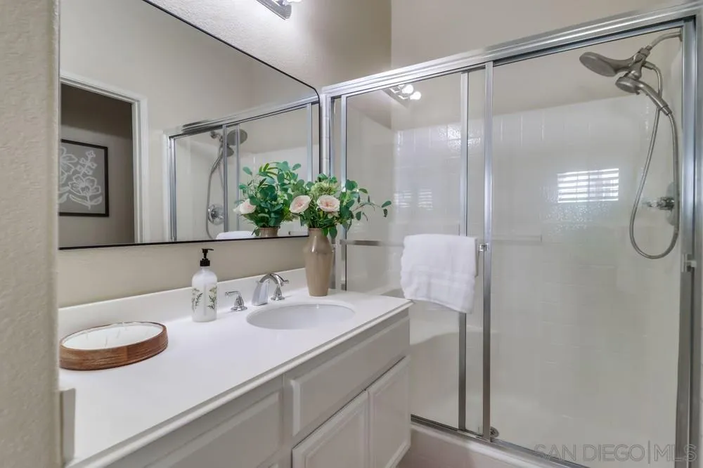 Photo #26: 250042907 Listing: Photo #26