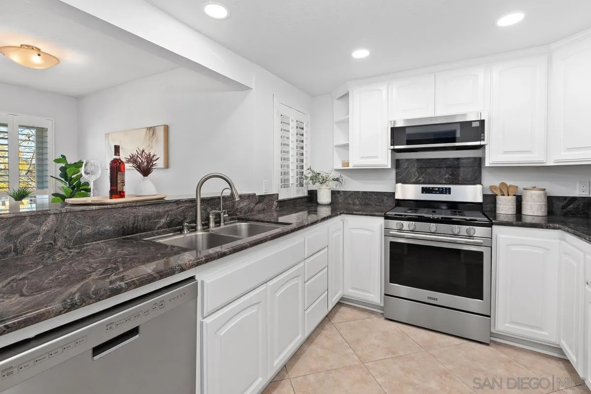 https://cdn.realtyfeed.com/cdn/127/250042908/88309a2acc559952767ede7b796e9219.webp