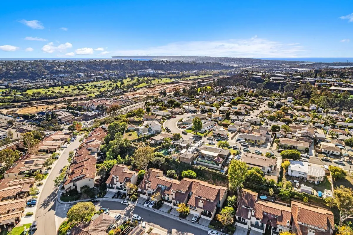 https://cdn.realtyfeed.com/cdn/127/250042908/f2a51f90926e47a6bb91baf733bd1029.webp