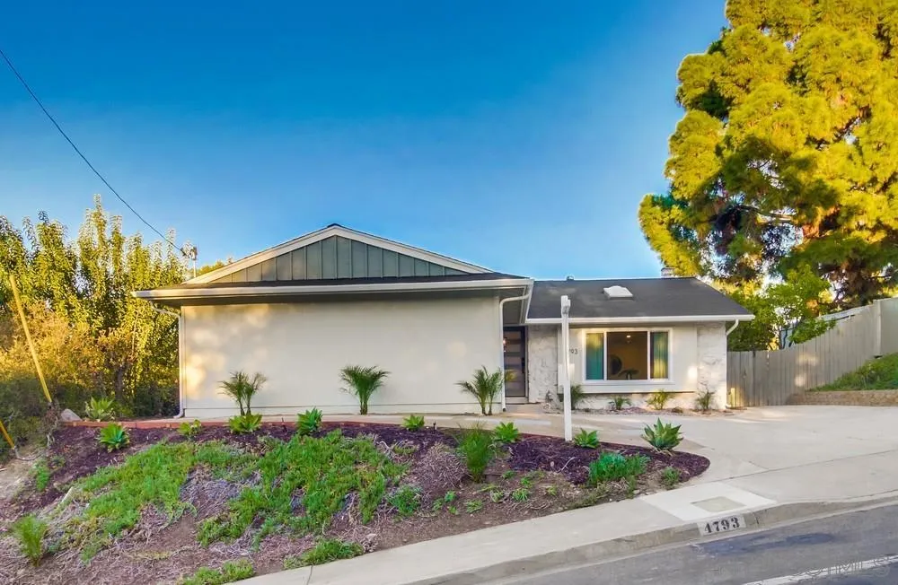 https://cdn.realtyfeed.com/cdn/127/250042909/8b19863c354107680eb56515d0faf17e.webp