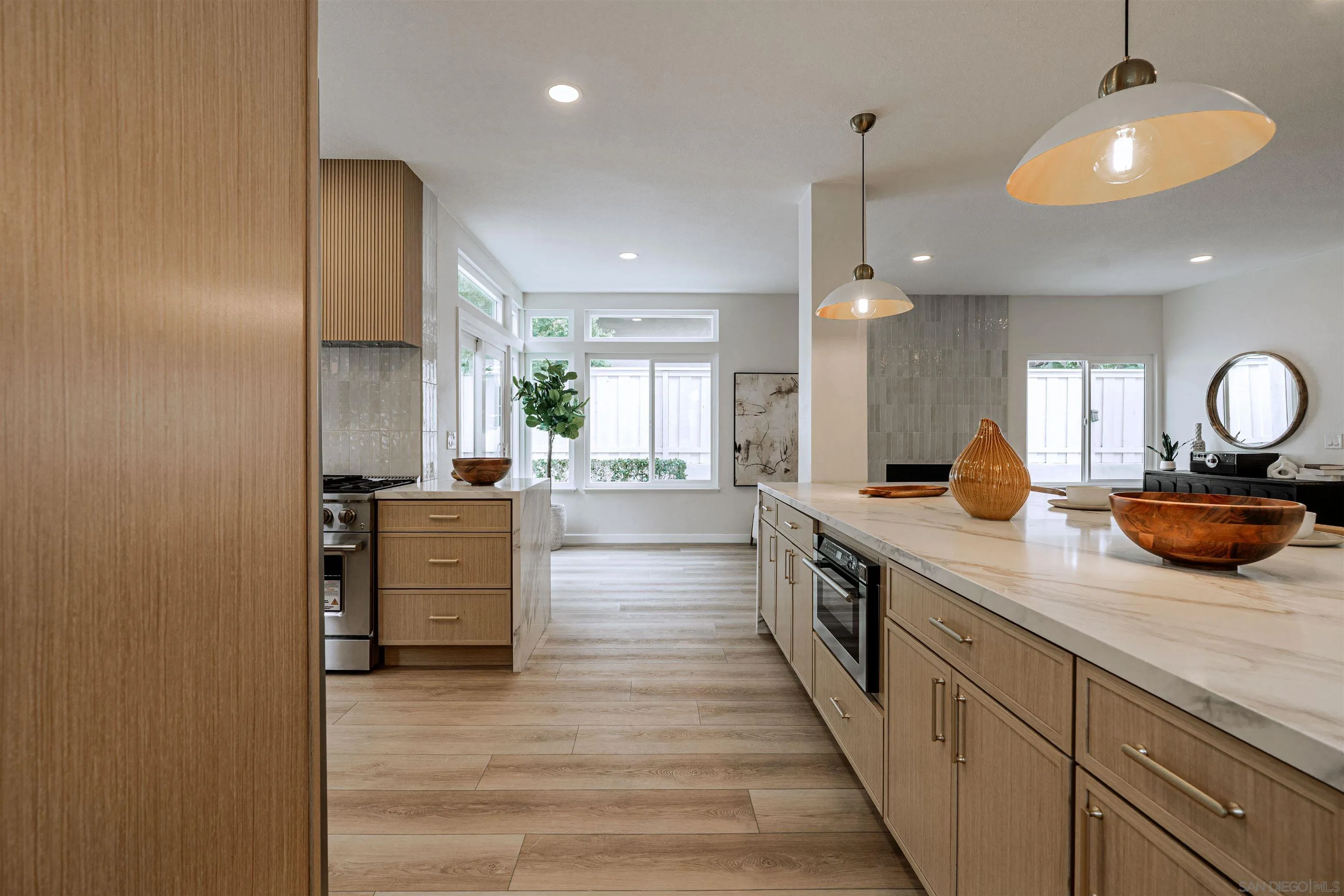 https://cdn.realtyfeed.com/cdn/127/250042912/1965841b2953fba55b35964956242d55.webp