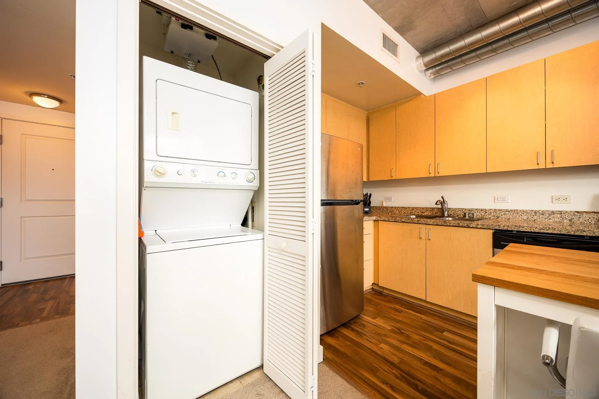 Photo #10: 250042922 Listing: Photo #10