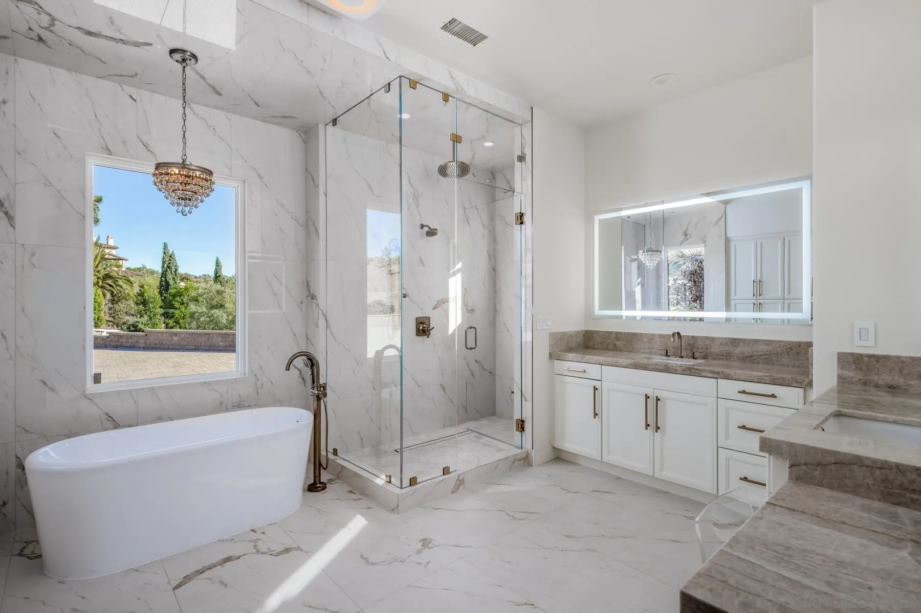 https://cdn.realtyfeed.com/cdn/127/250042930/8361f0e0b63f16981b21d847d5a15e70.webp