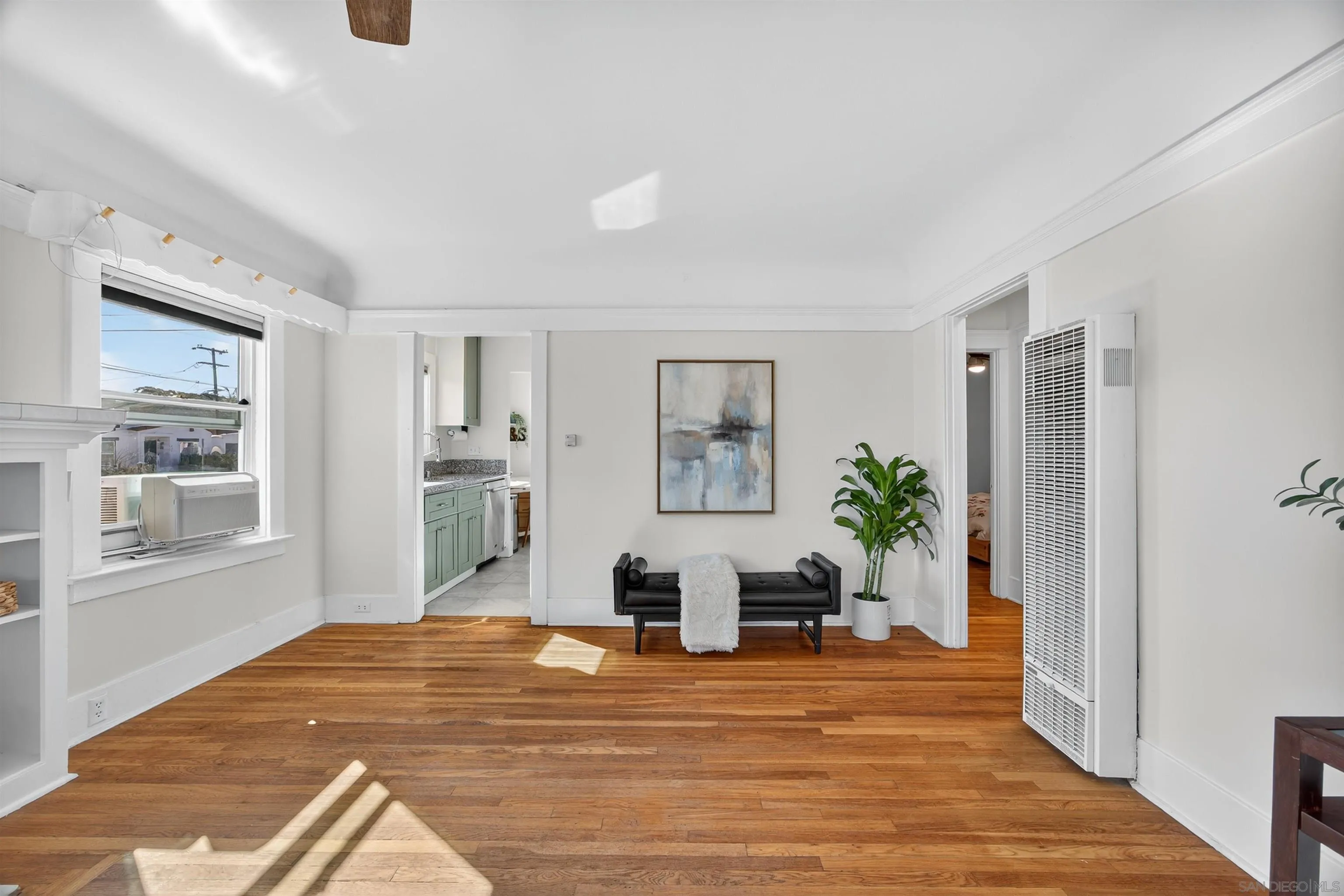 https://cdn.realtyfeed.com/cdn/127/250042936/1562479649595011f16527a38c70af1c.webp