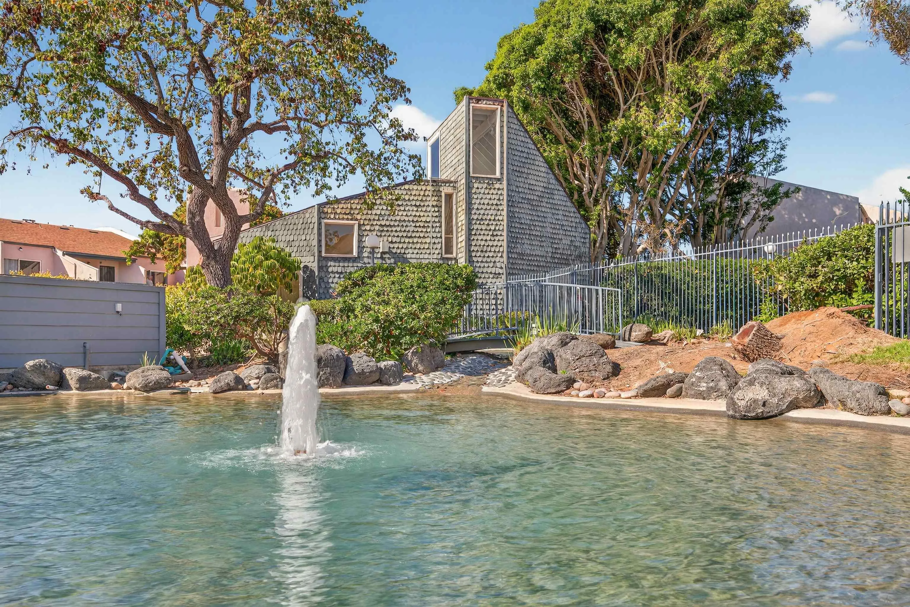 https://cdn.realtyfeed.com/cdn/127/250042944/118e7835e0b3901dcf989dd009058595.webp