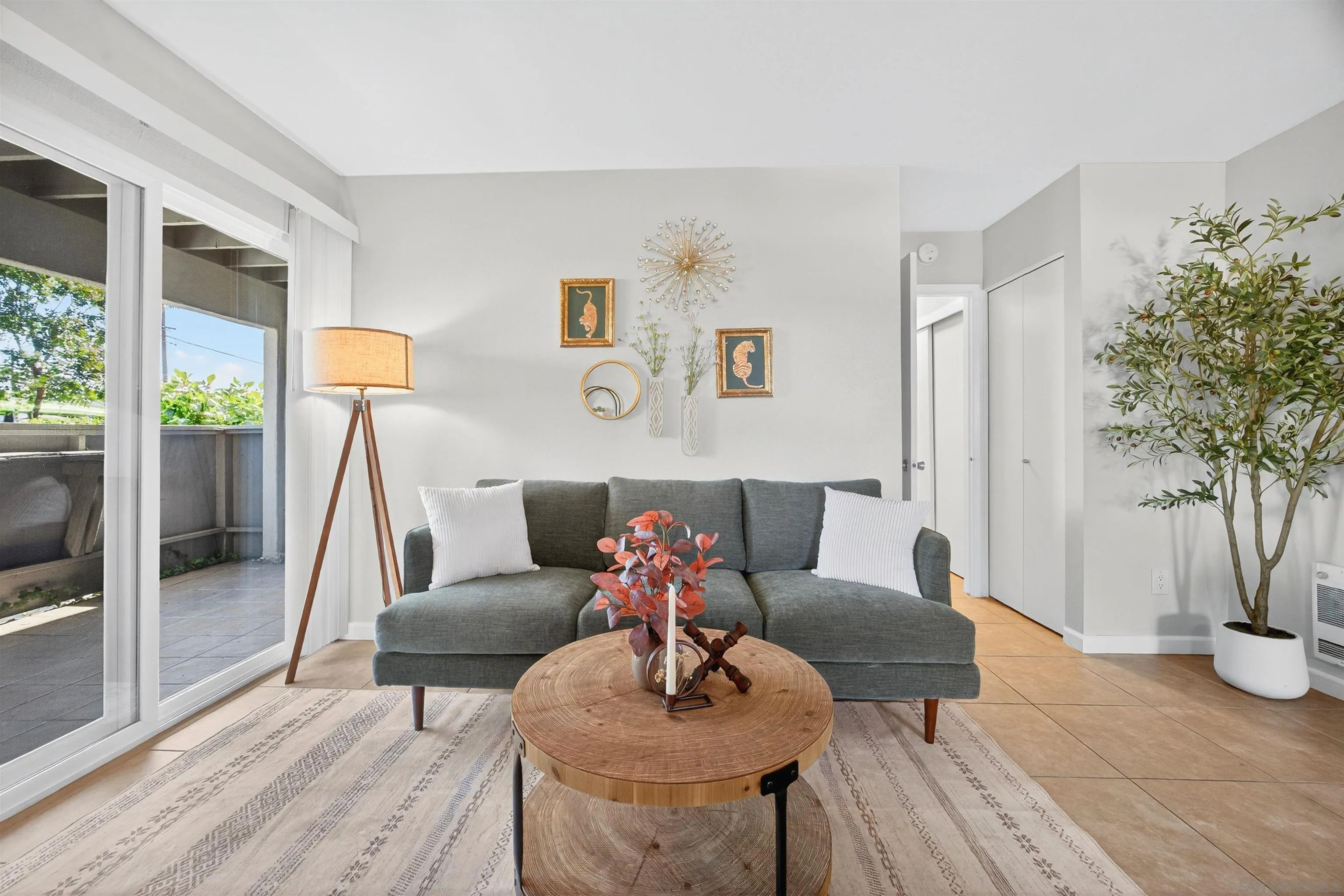 Photo #22: 250042944 Listing: Photo #22