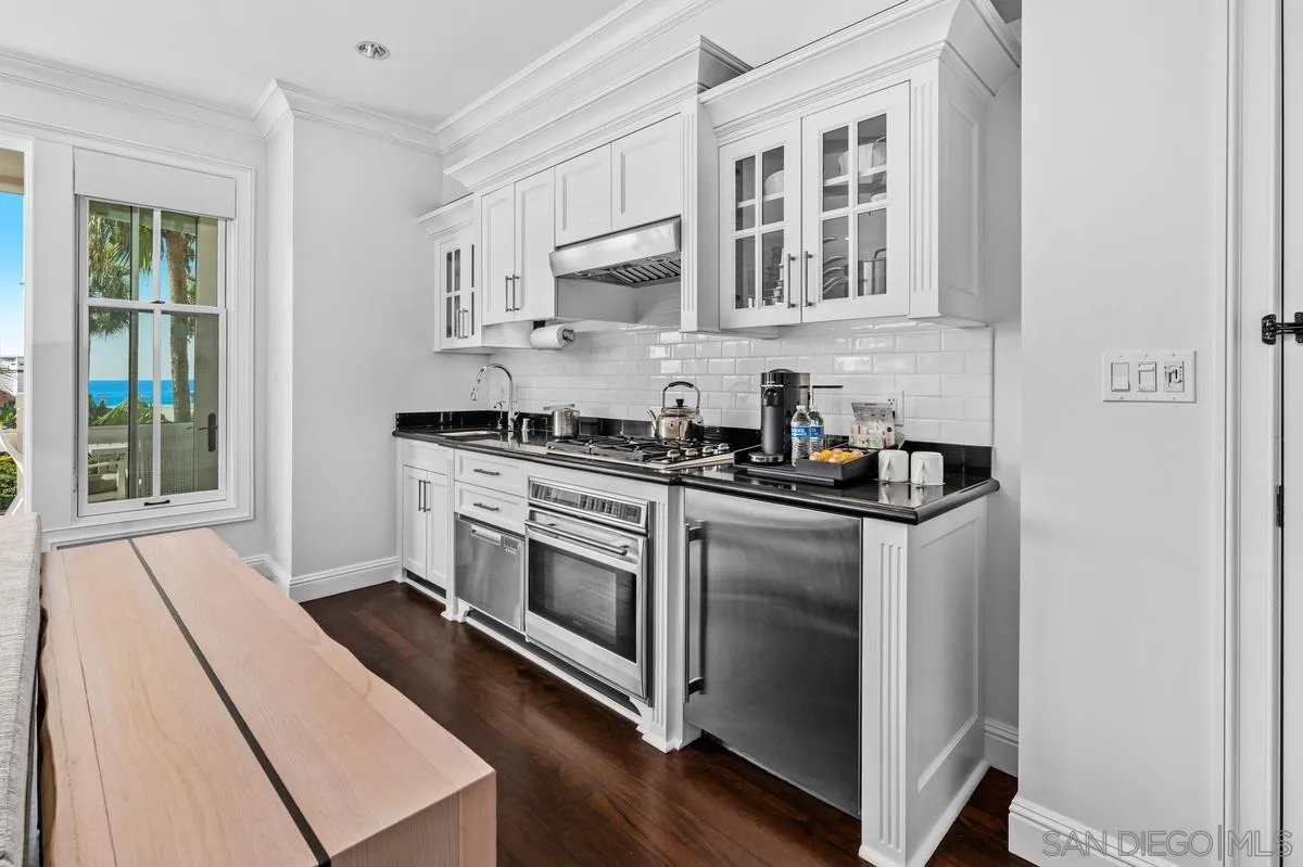 Photo #21: 250042947 Listing: Photo #21