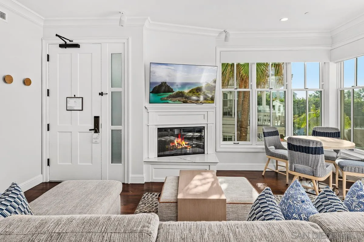 Photo #6: 250042947 Listing: Photo #6