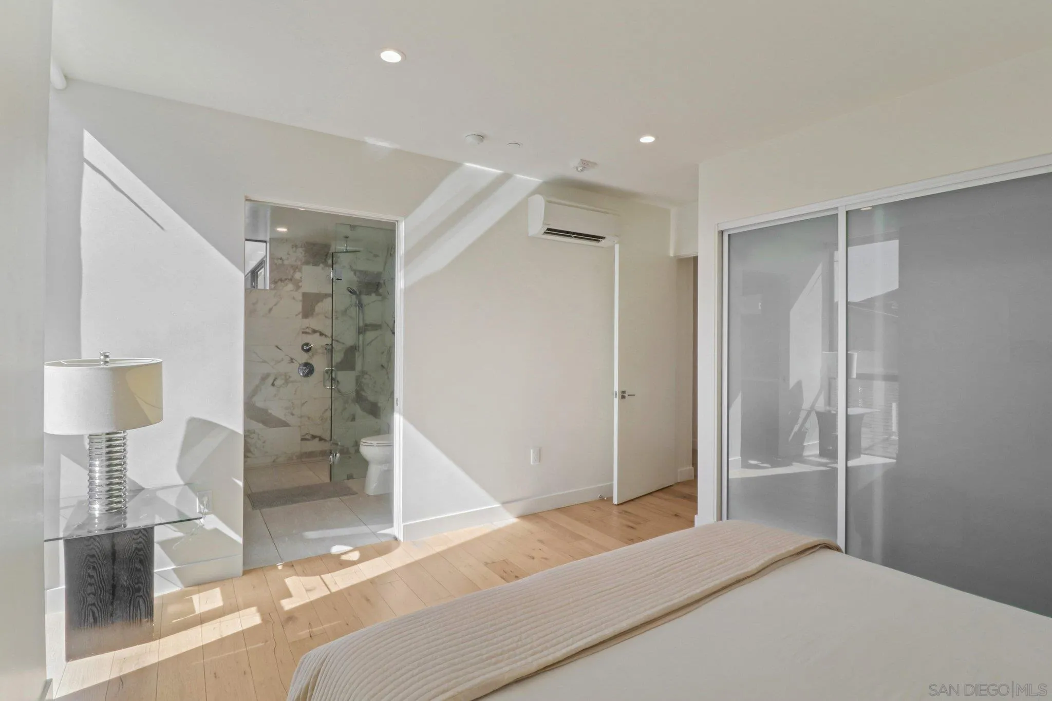 Photo #27: 250042949 Listing: Photo #27