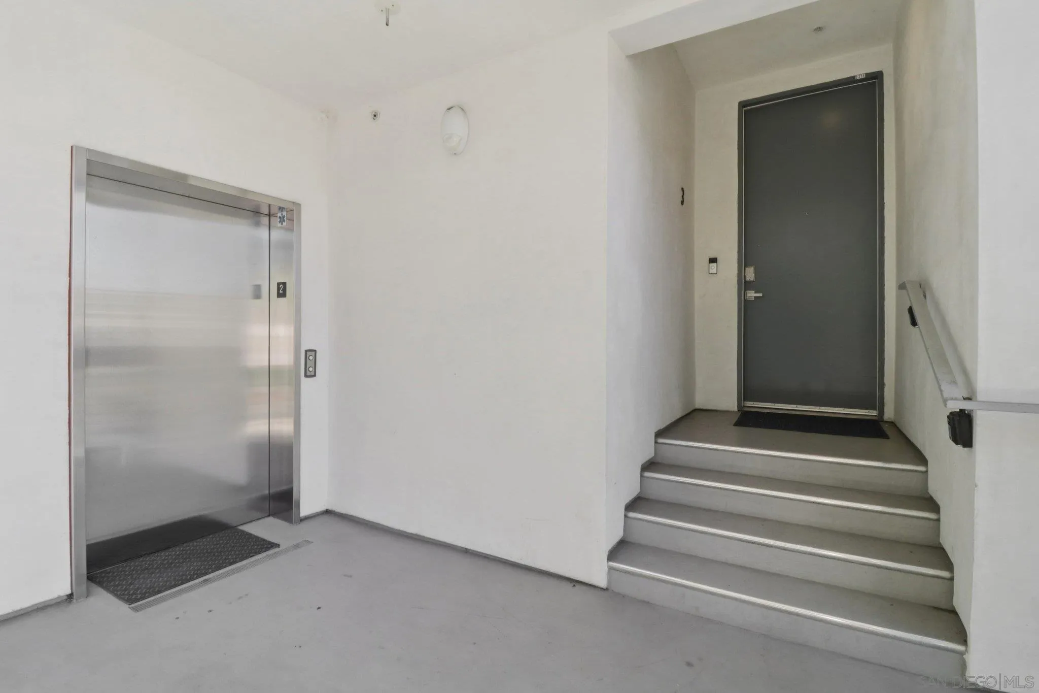 Photo #3: 250042949 Listing: Photo #3