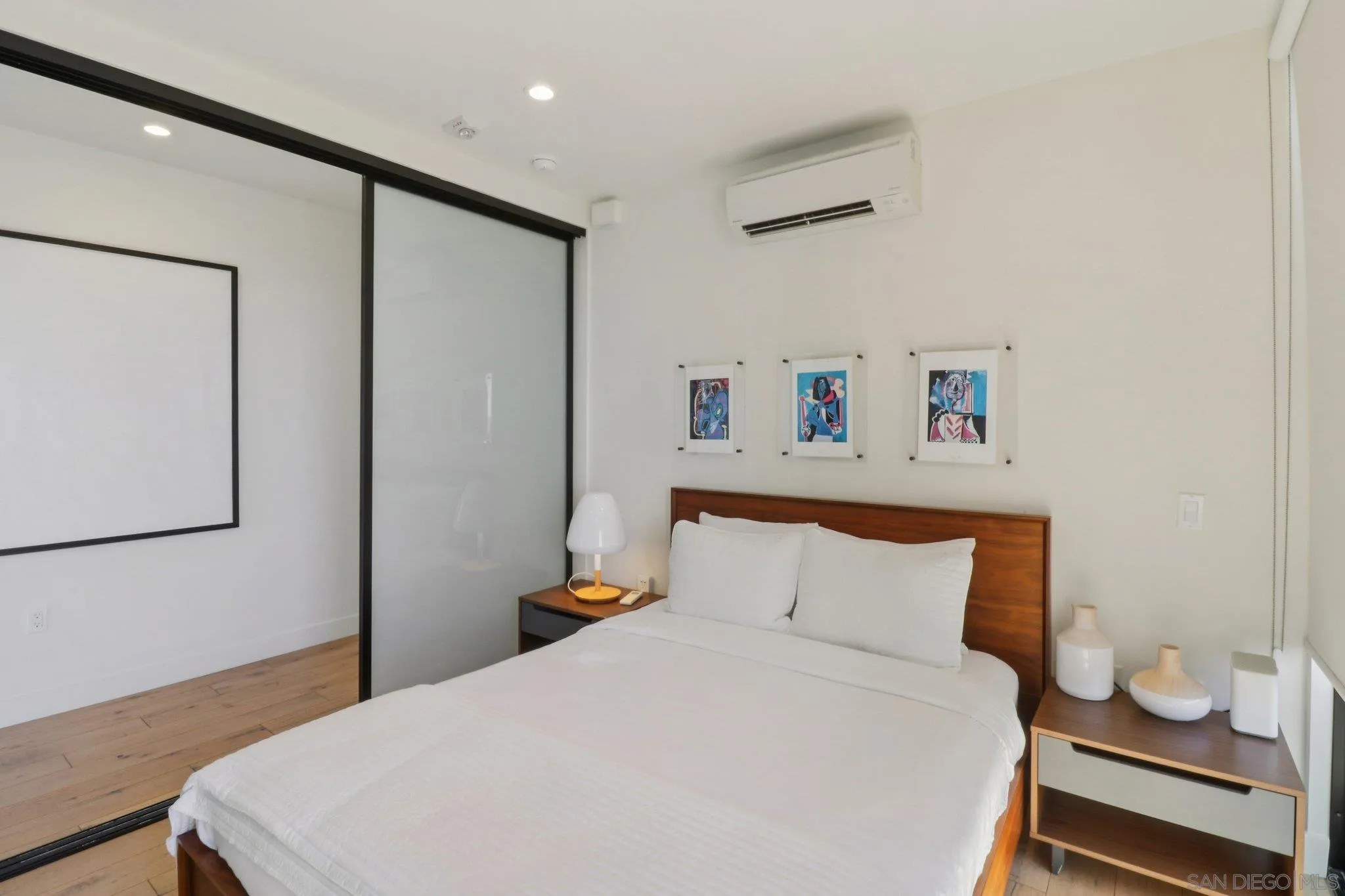 Photo #17: 250042949 Listing: Photo #17