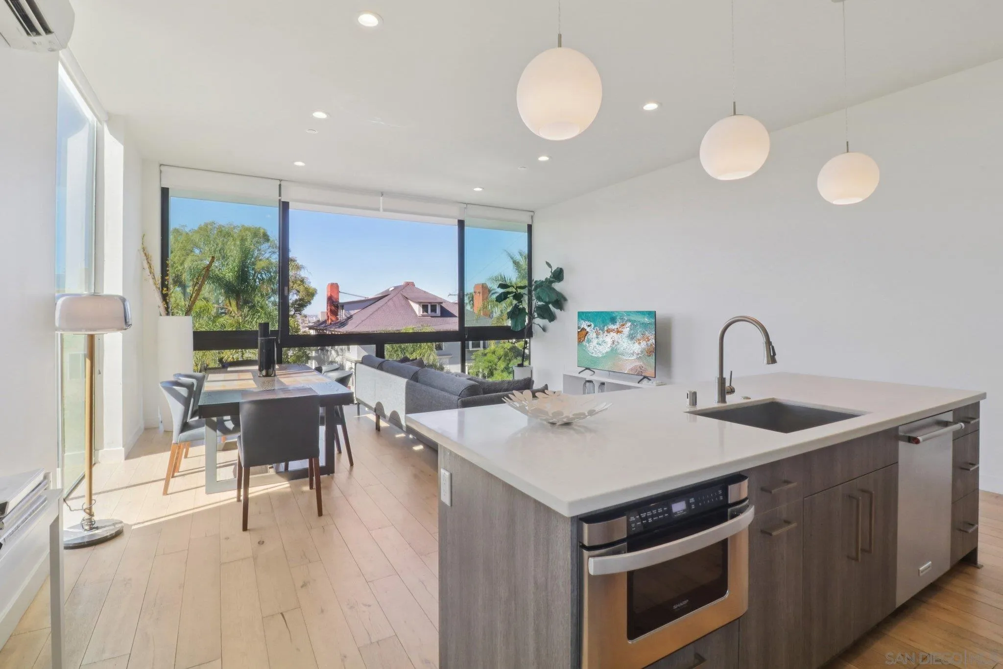 Photo #14: 250042949 Listing: Photo #14