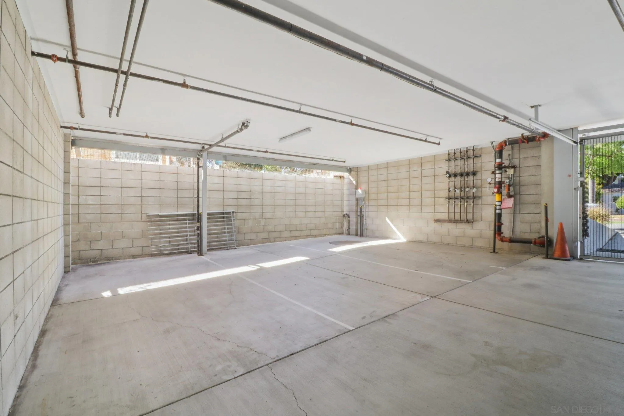 Photo #30: 250042949 Listing: Photo #30