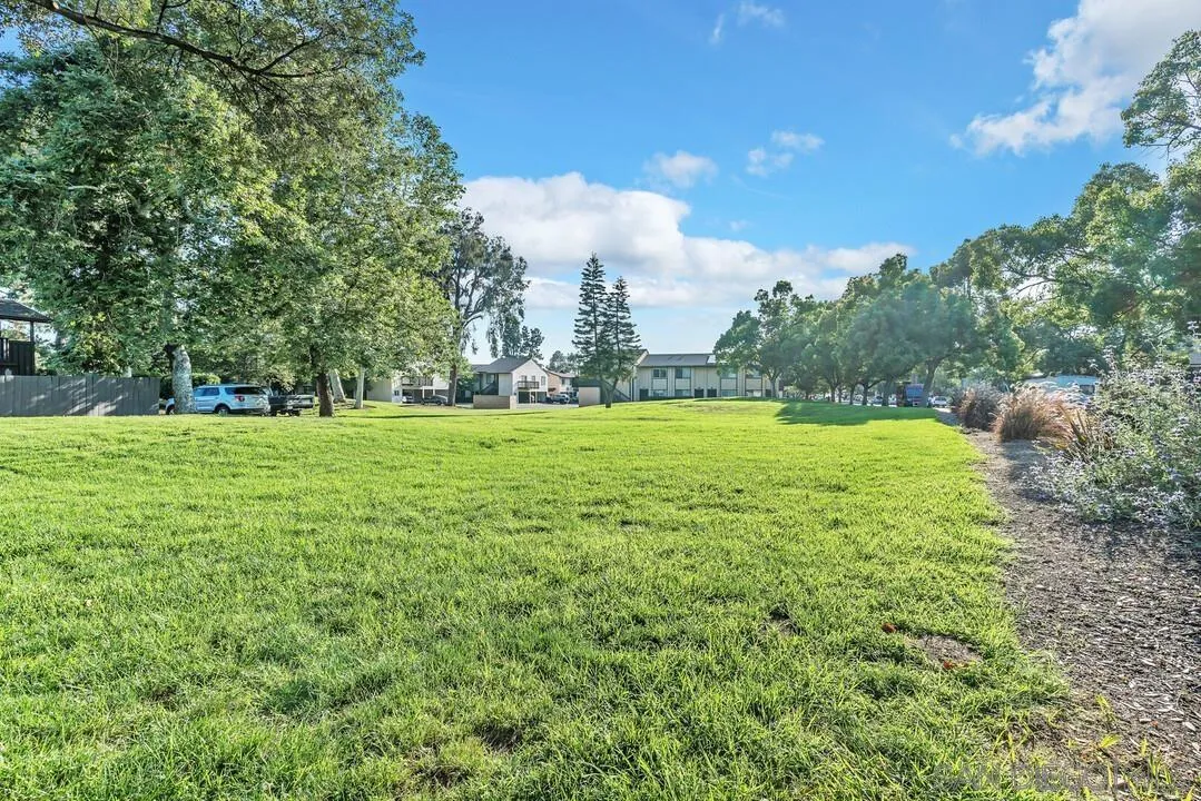 https://cdn.realtyfeed.com/cdn/127/250042950/4ae535aa71397608cac53e6e119e7423.webp