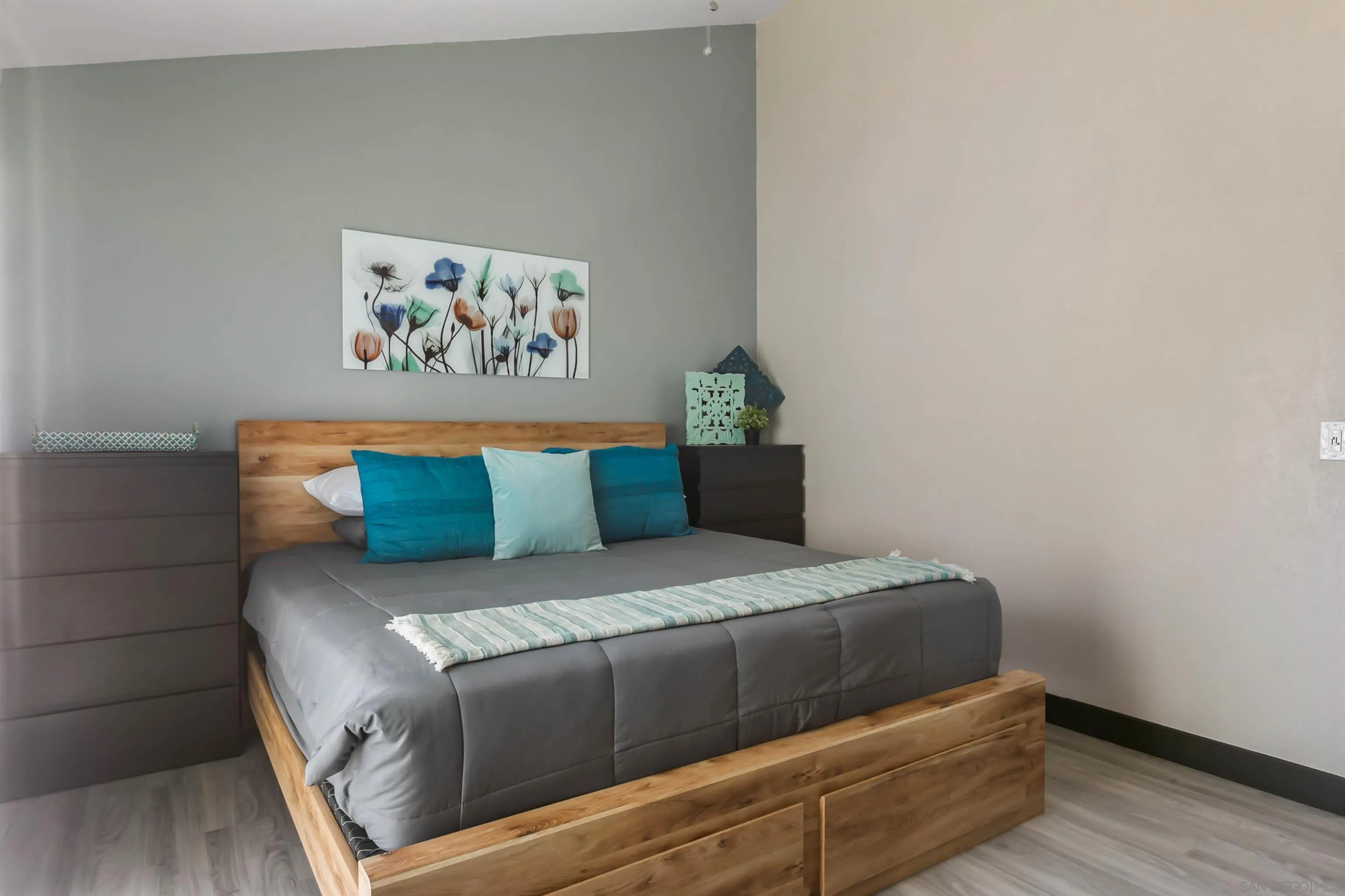 https://cdn.realtyfeed.com/cdn/127/250042951/fba2679ef23af99c5a5e1365beccec37.webp