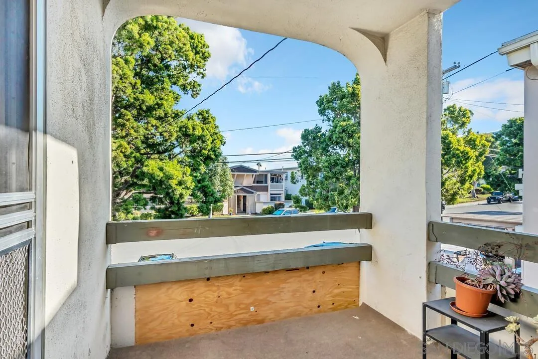 Photo #12: 250042964 Listing: Photo #12