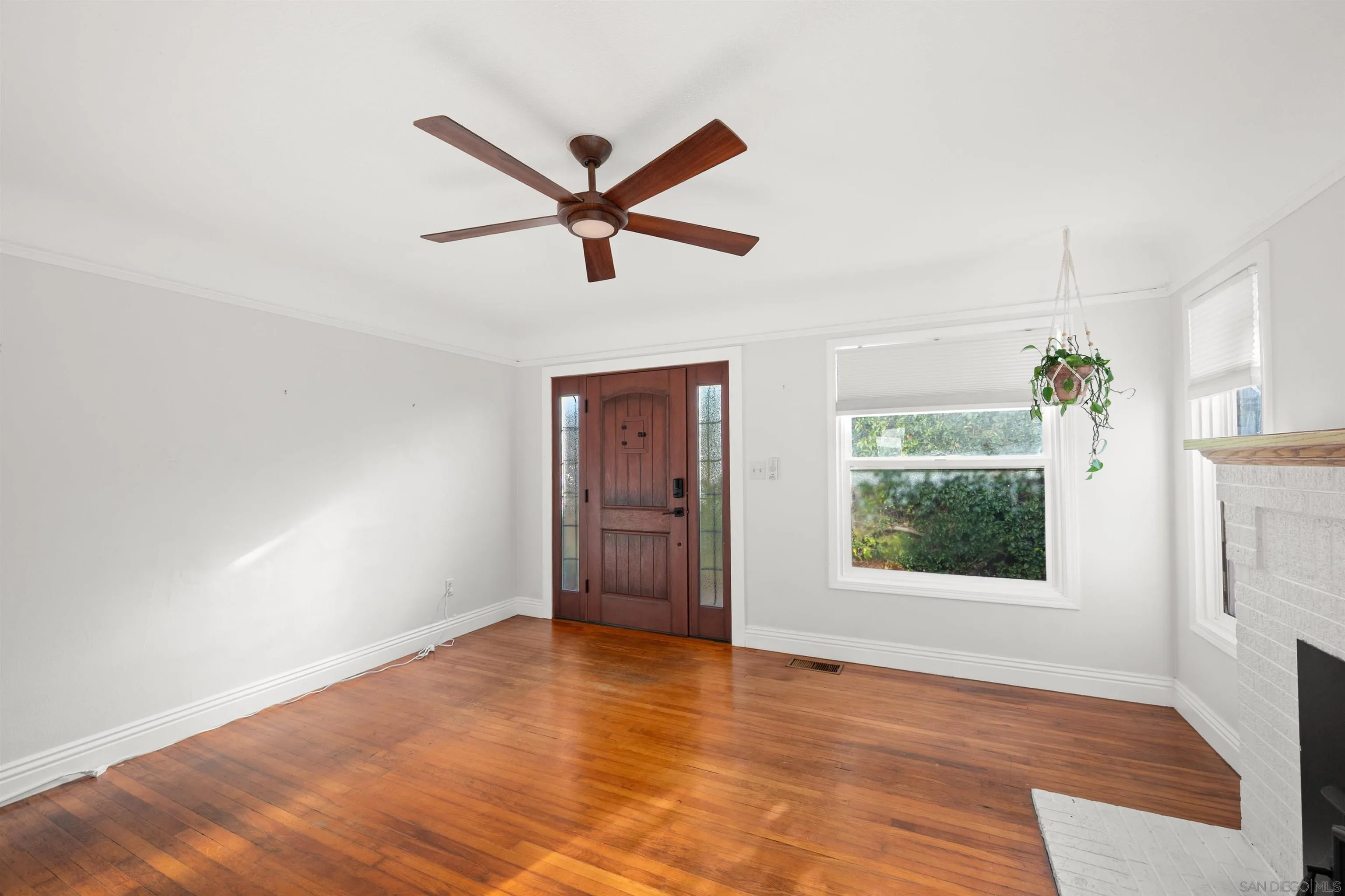 Photo #4: 250042972 Listing: Photo #4