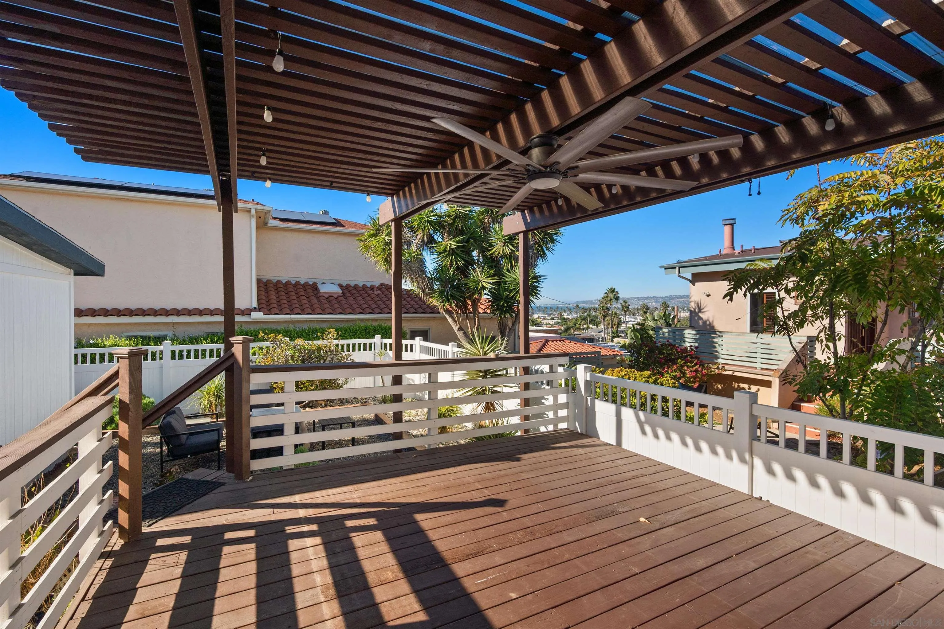 Photo #11: 250042972 Listing: Photo #11