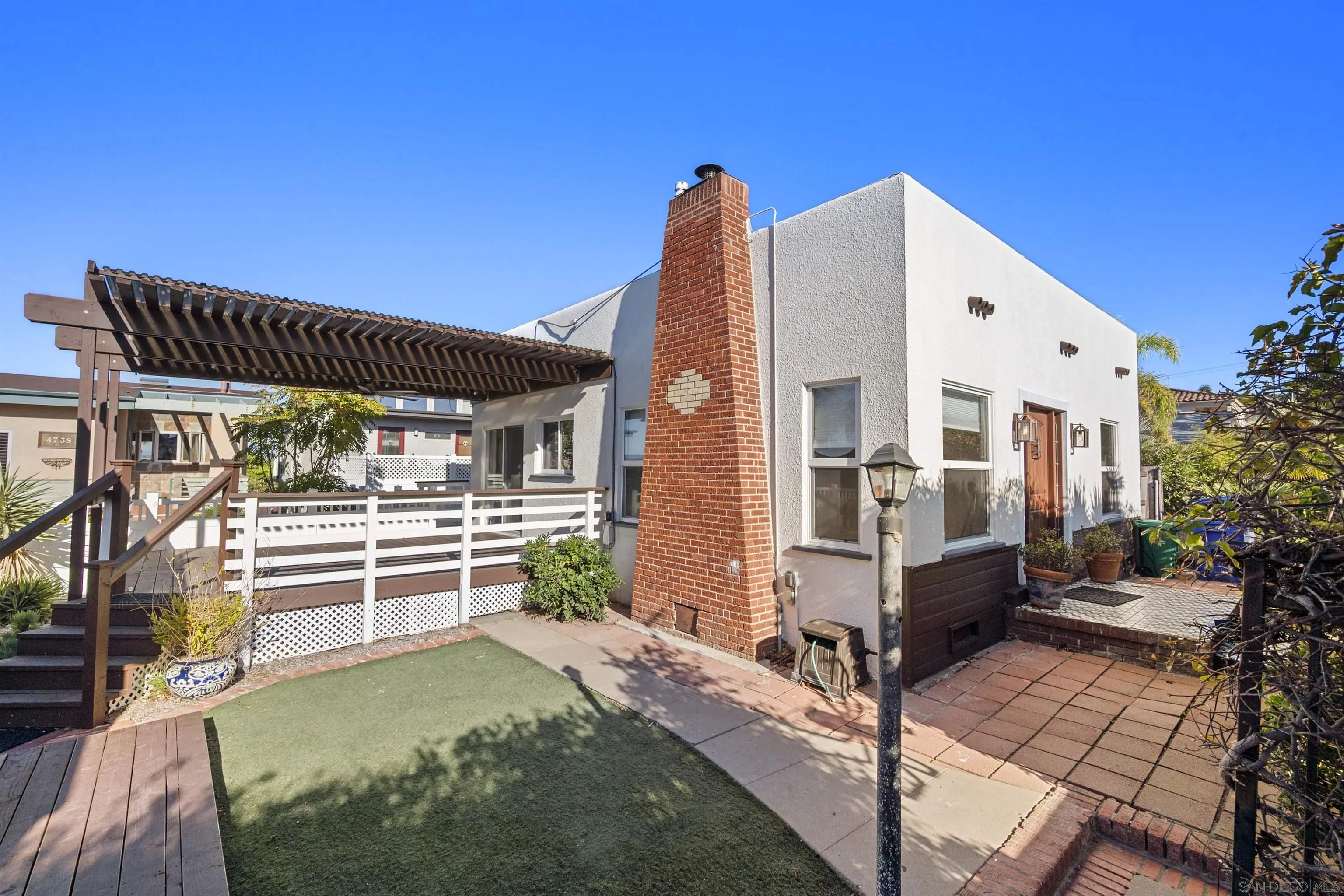 Photo #15: 250042972 Listing: Photo #15