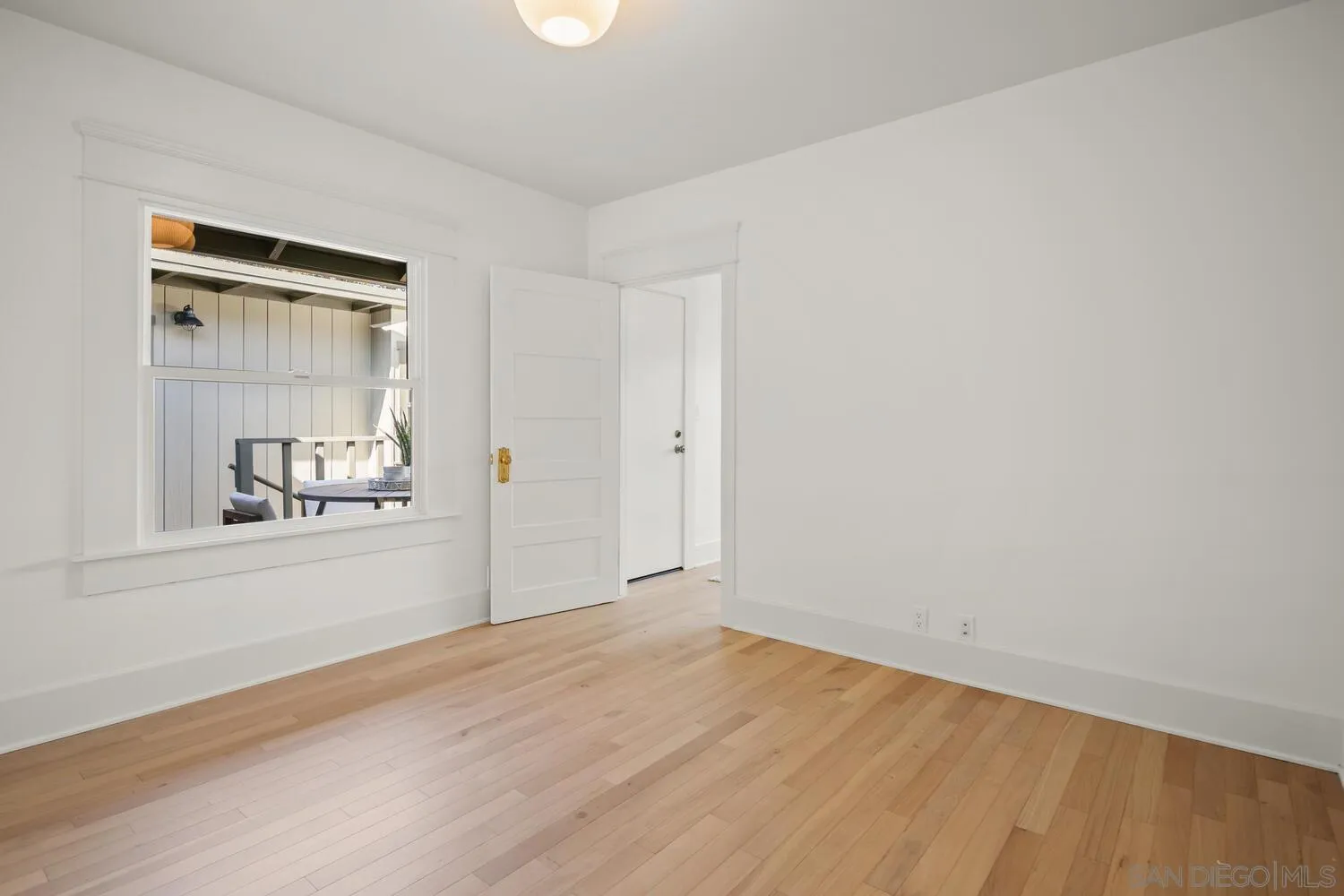 https://cdn.realtyfeed.com/cdn/127/250042975/3c752ea4a95a191958c9649179ac90c3.webp
