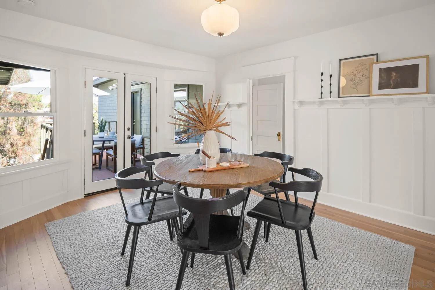 https://cdn.realtyfeed.com/cdn/127/250042975/880711fbe592ab7c113872c605954d50.webp
