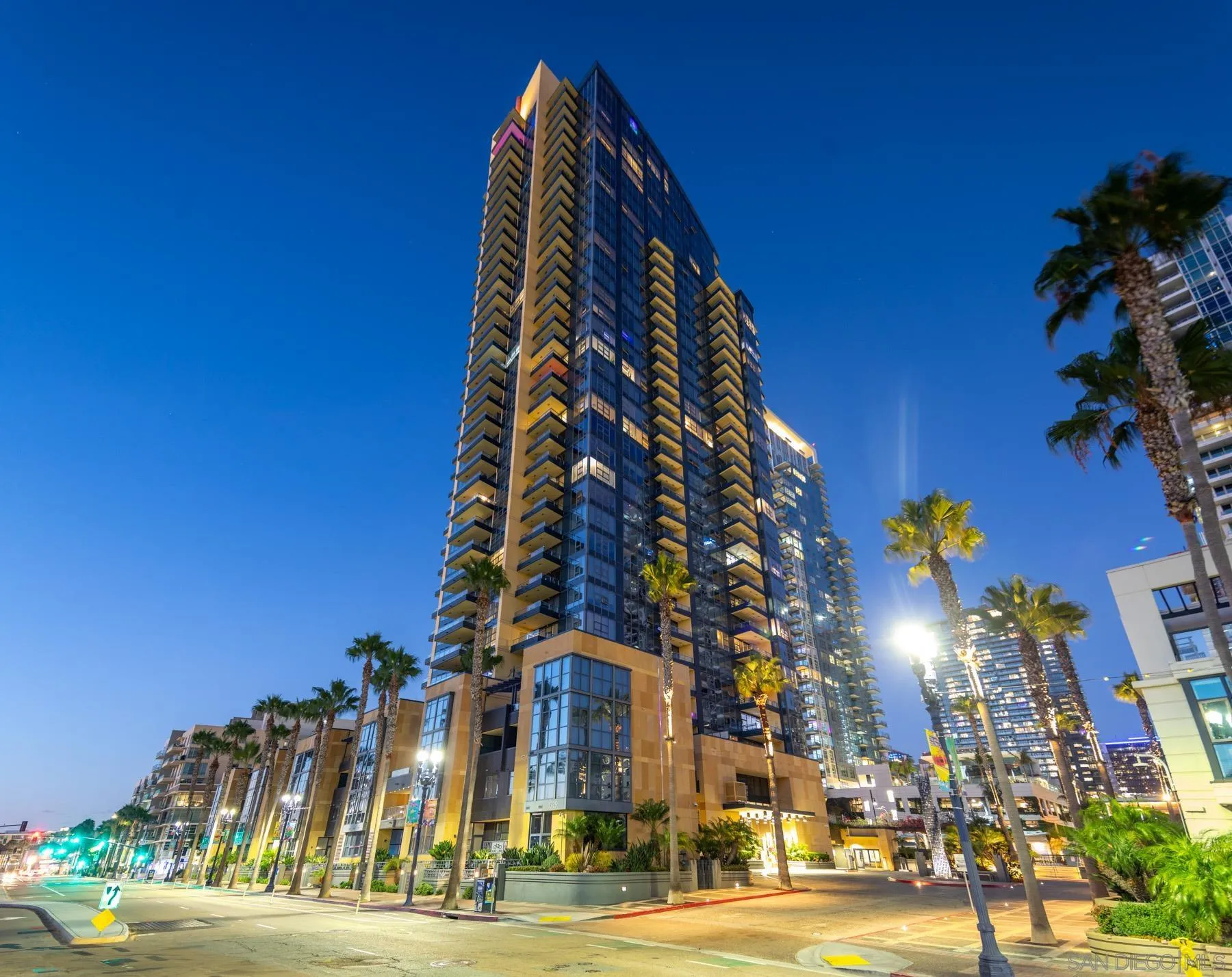 https://cdn.realtyfeed.com/cdn/127/250042983/2842651fcb9bf1b028485e7385769523.webp