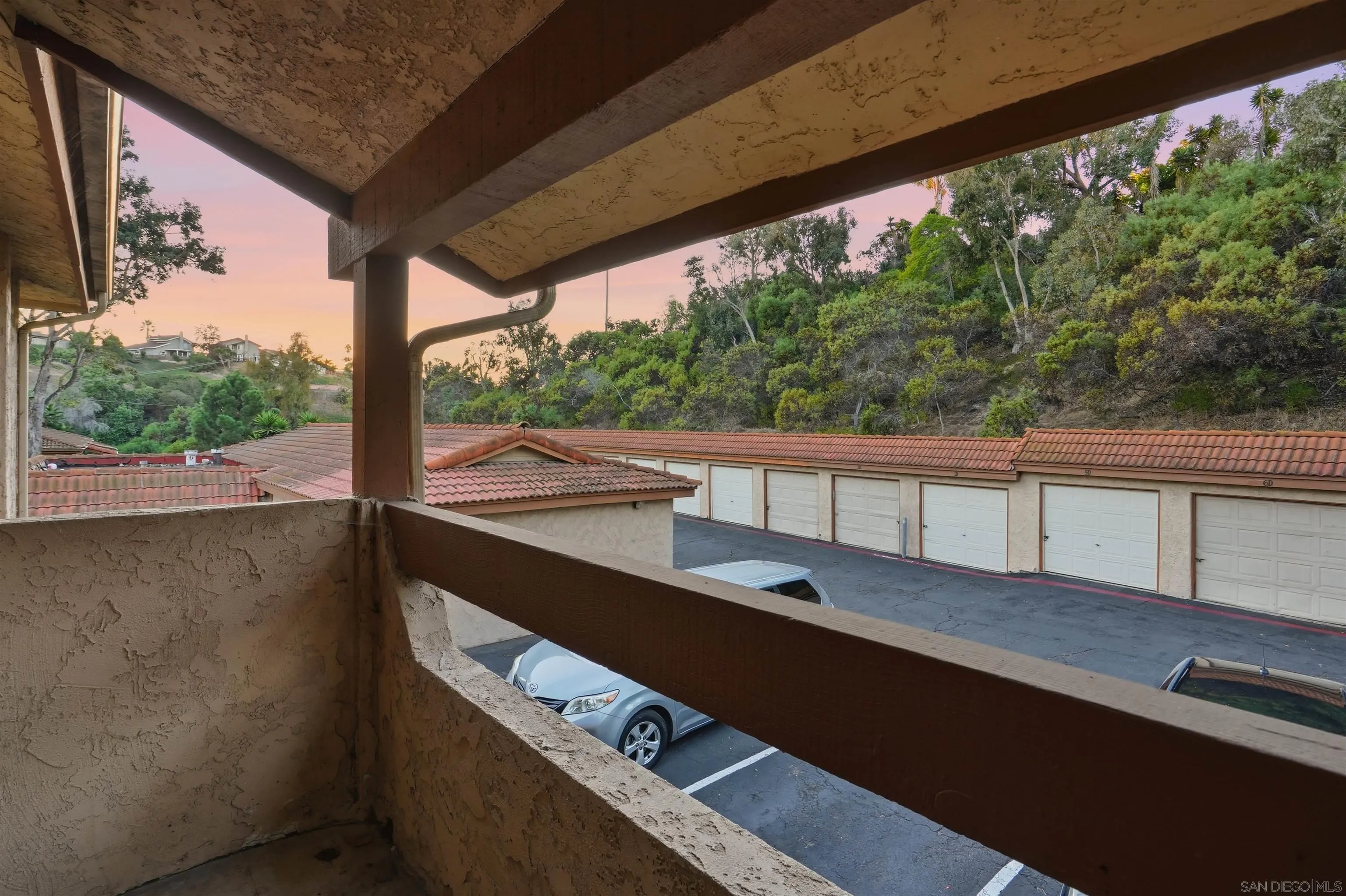 Photo #9: 250042985 Listing: Photo #9