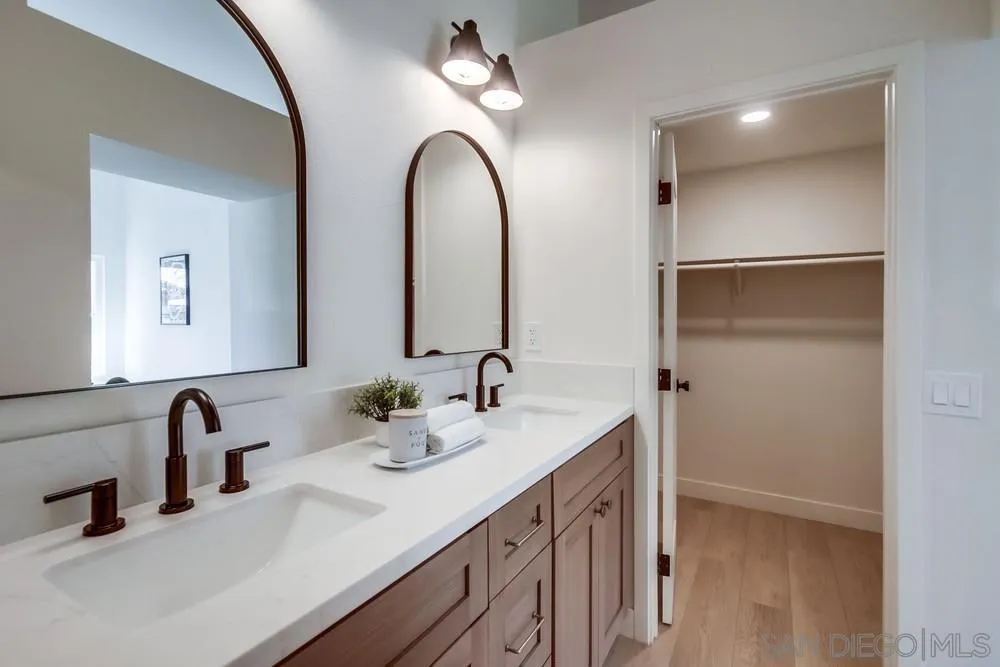 https://cdn.realtyfeed.com/cdn/127/250042986/7ed20ac116993b06078ac562fd1a42b9.webp
