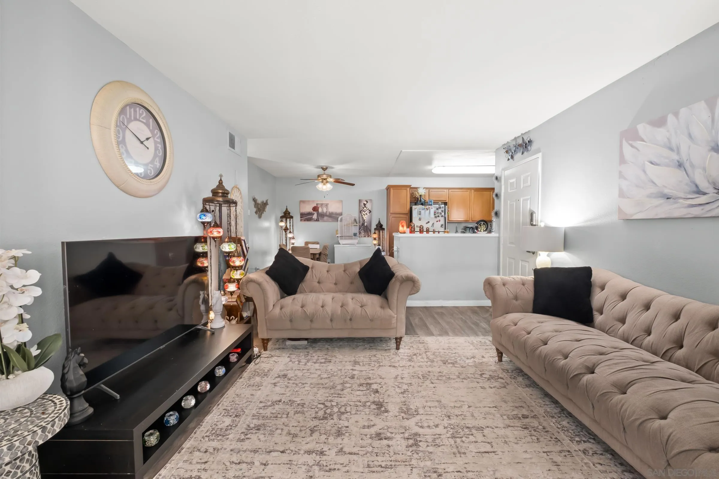 Photo #2: 250042987 Listing: Photo #2