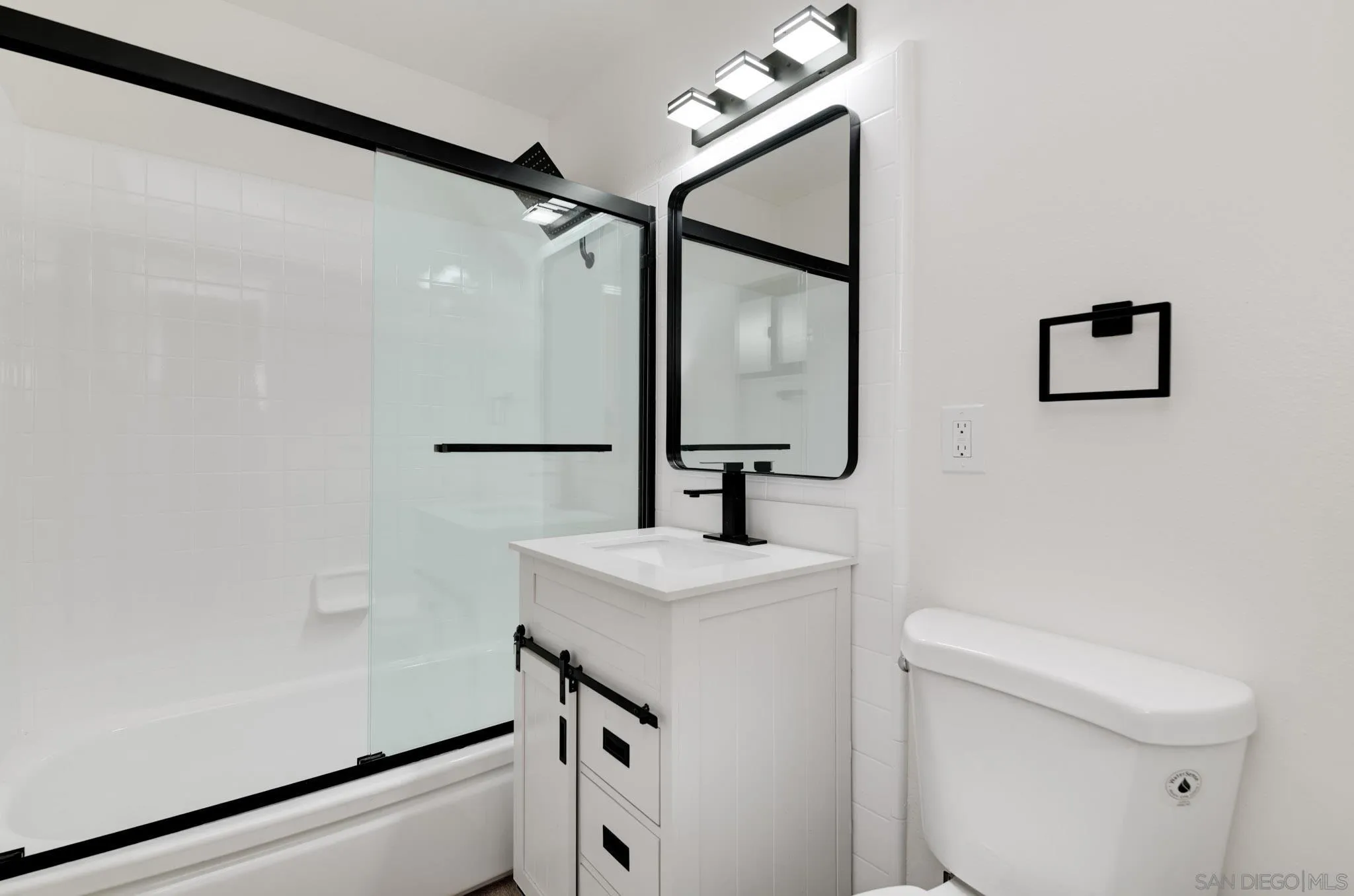 https://cdn.realtyfeed.com/cdn/127/250042989/828966e223be55b14574d70cc68e3209.webp