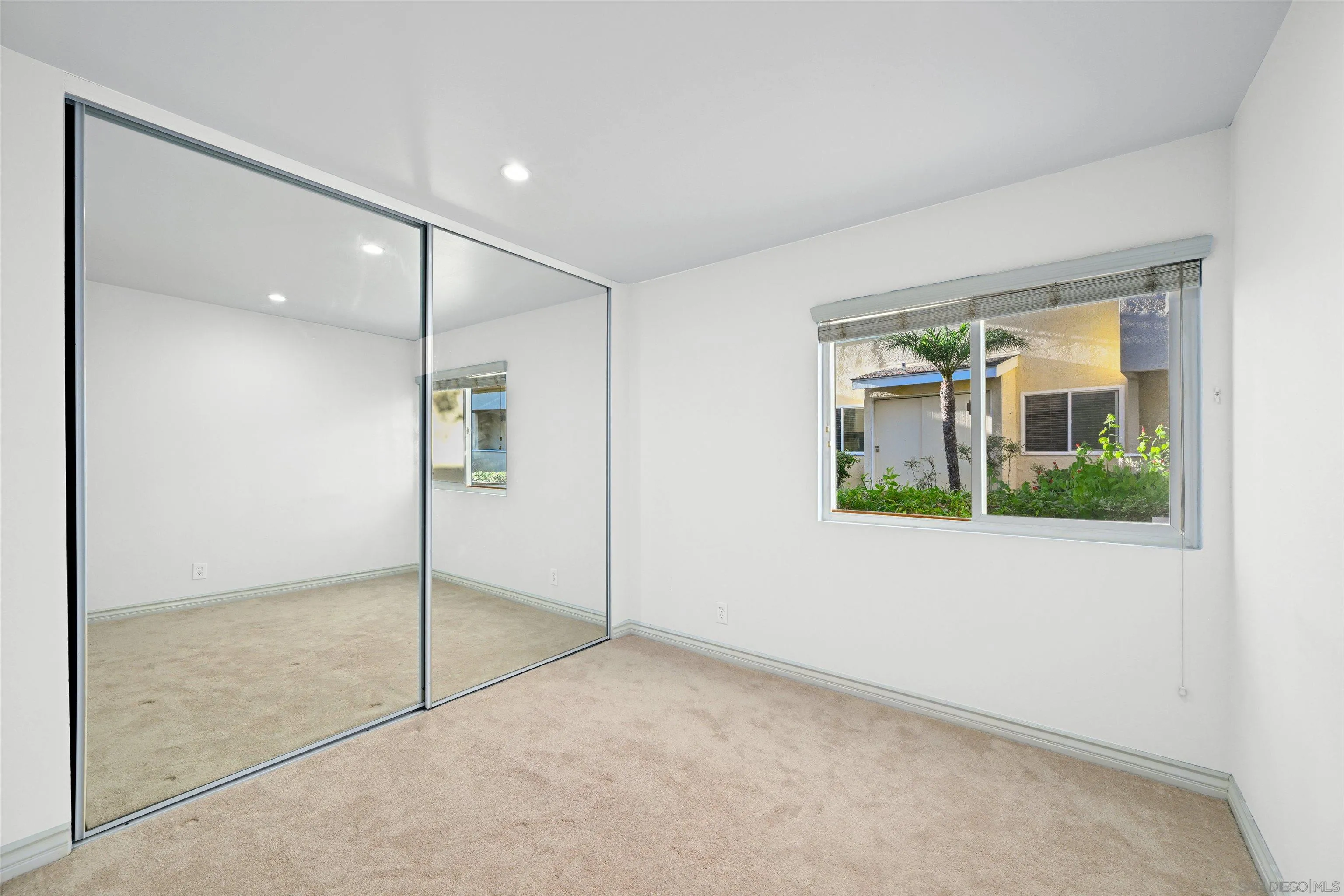 Photo #14: 250042993 Listing: Photo #14