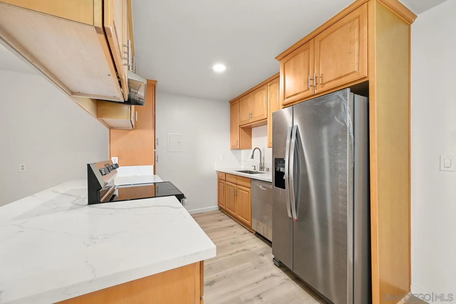 Photo #3: 250042998 Listing: Photo #3
