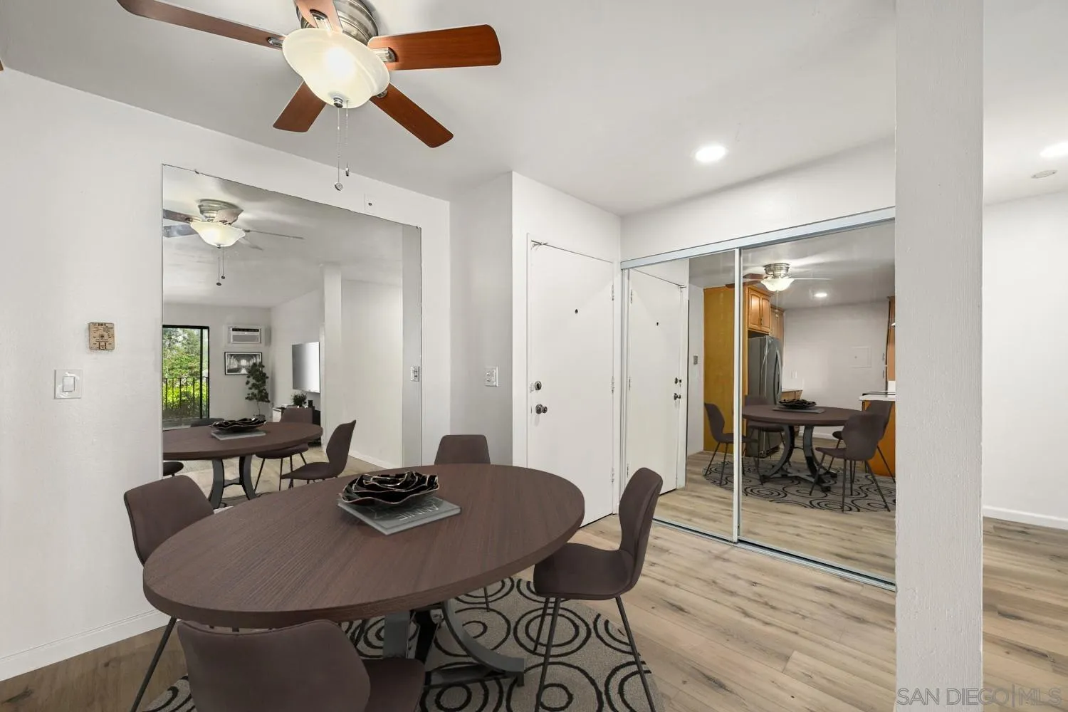 Photo #5: 250042998 Listing: Photo #5