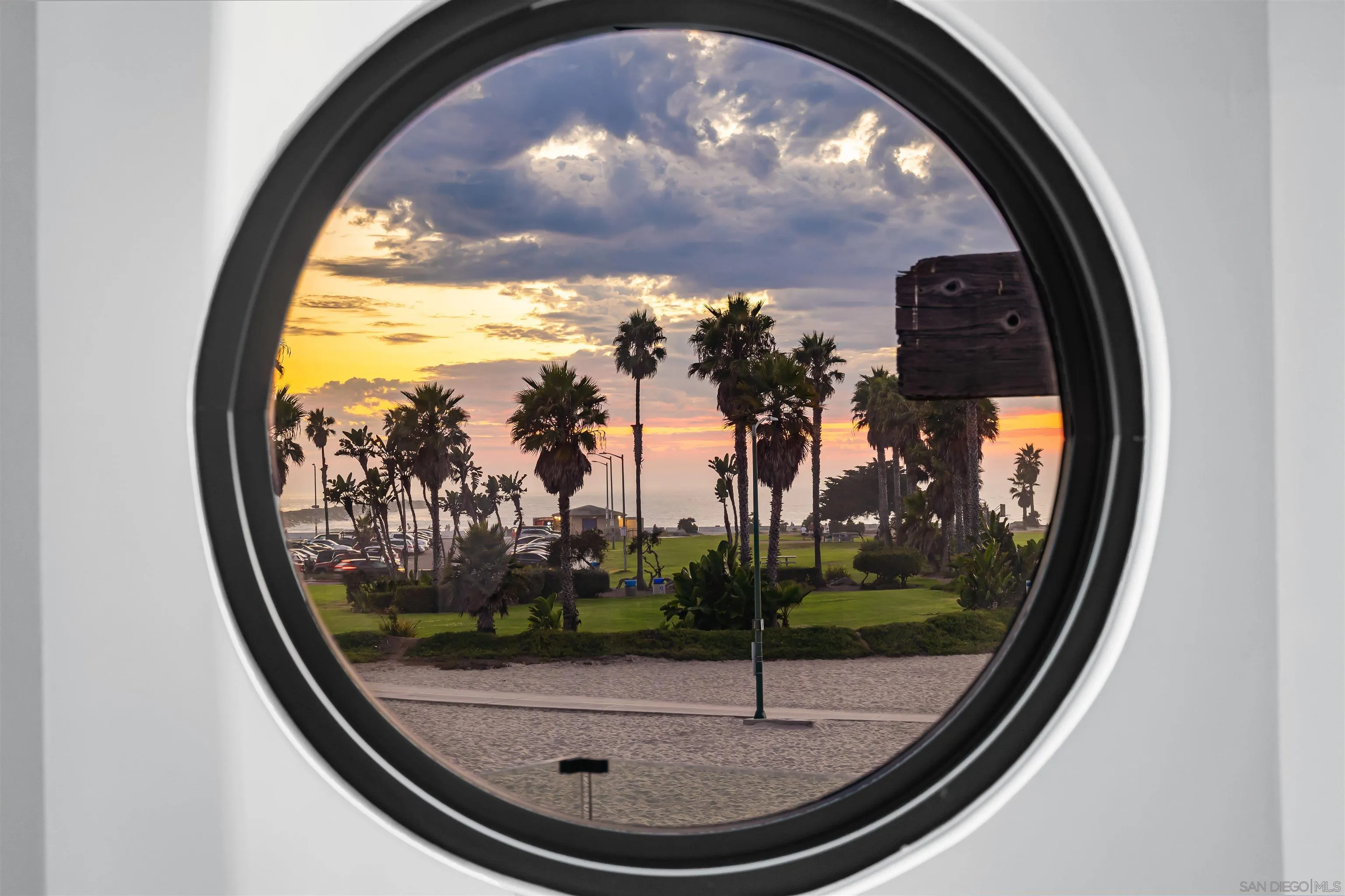 https://cdn.realtyfeed.com/cdn/127/250043000/28c2c5493d25f72268563ed165e1453f.webp