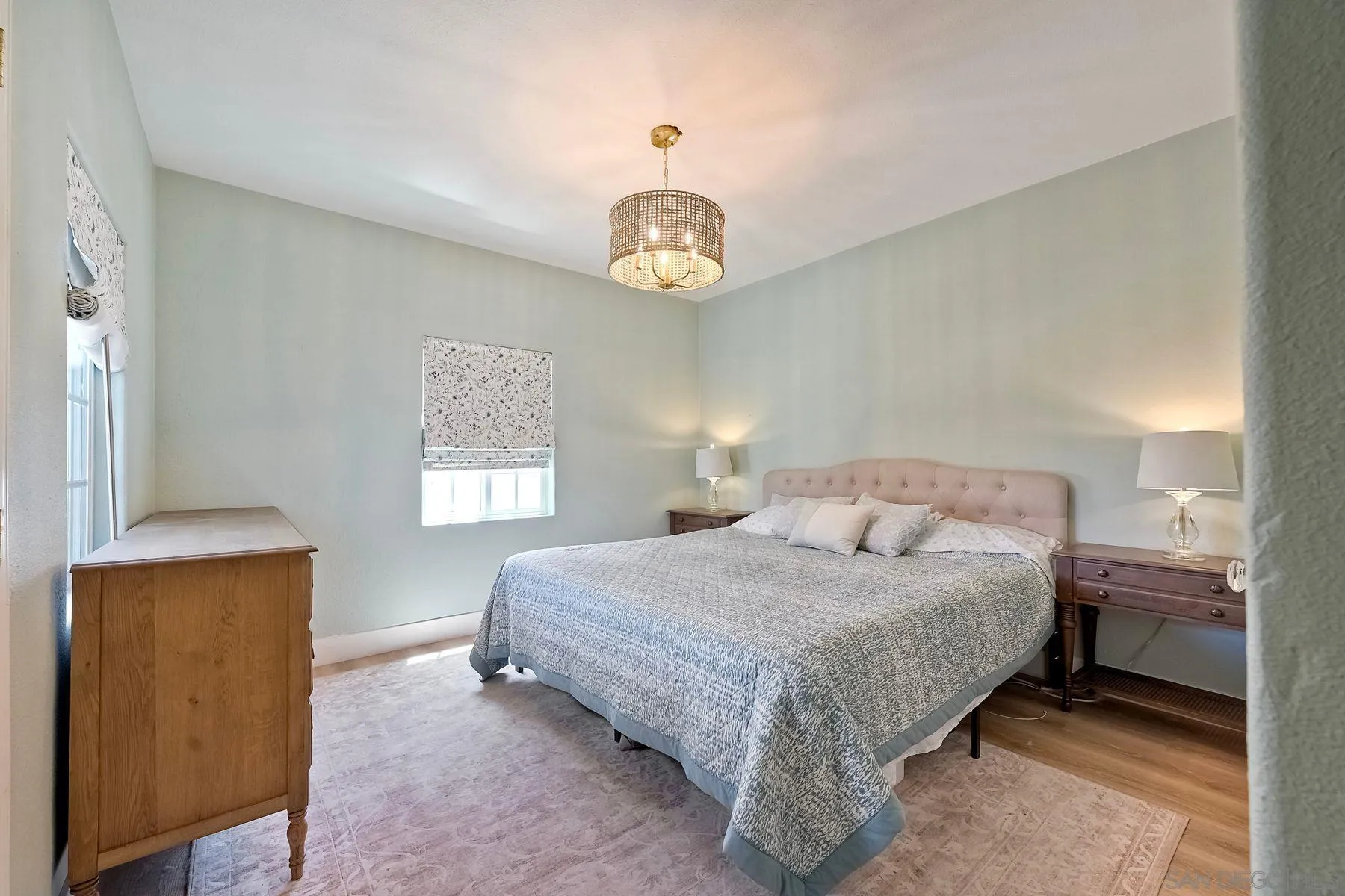 https://cdn.realtyfeed.com/cdn/127/250043011/4594795d700803debad8a91853a02e74.webp