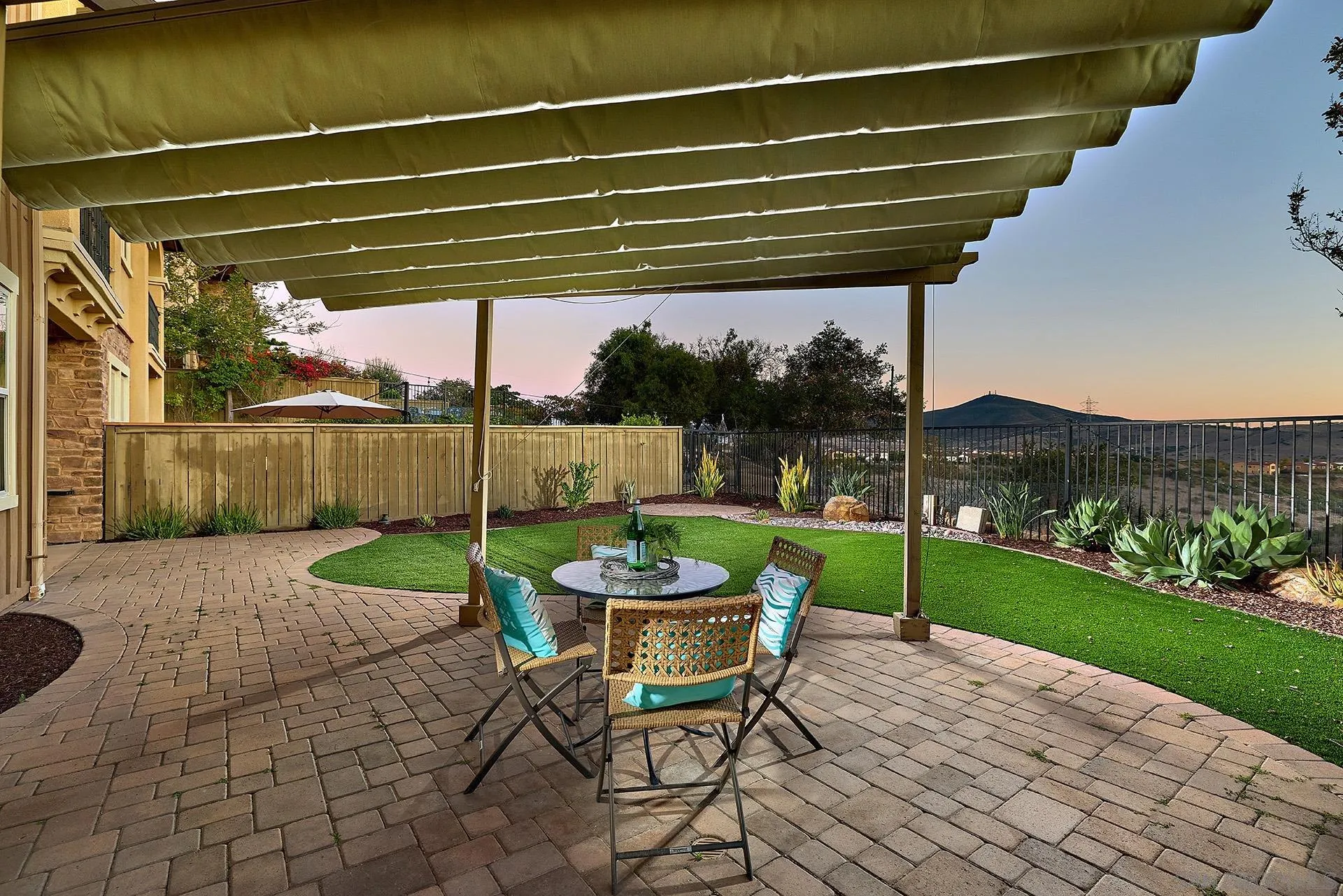 Photo #4: 250043029 Listing: Photo #4